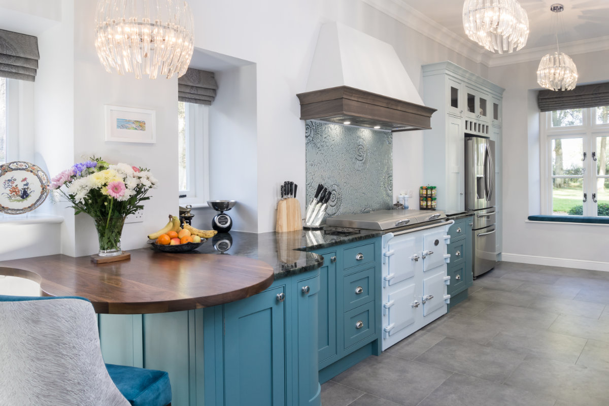 In Frame kitchen Llanmaes
