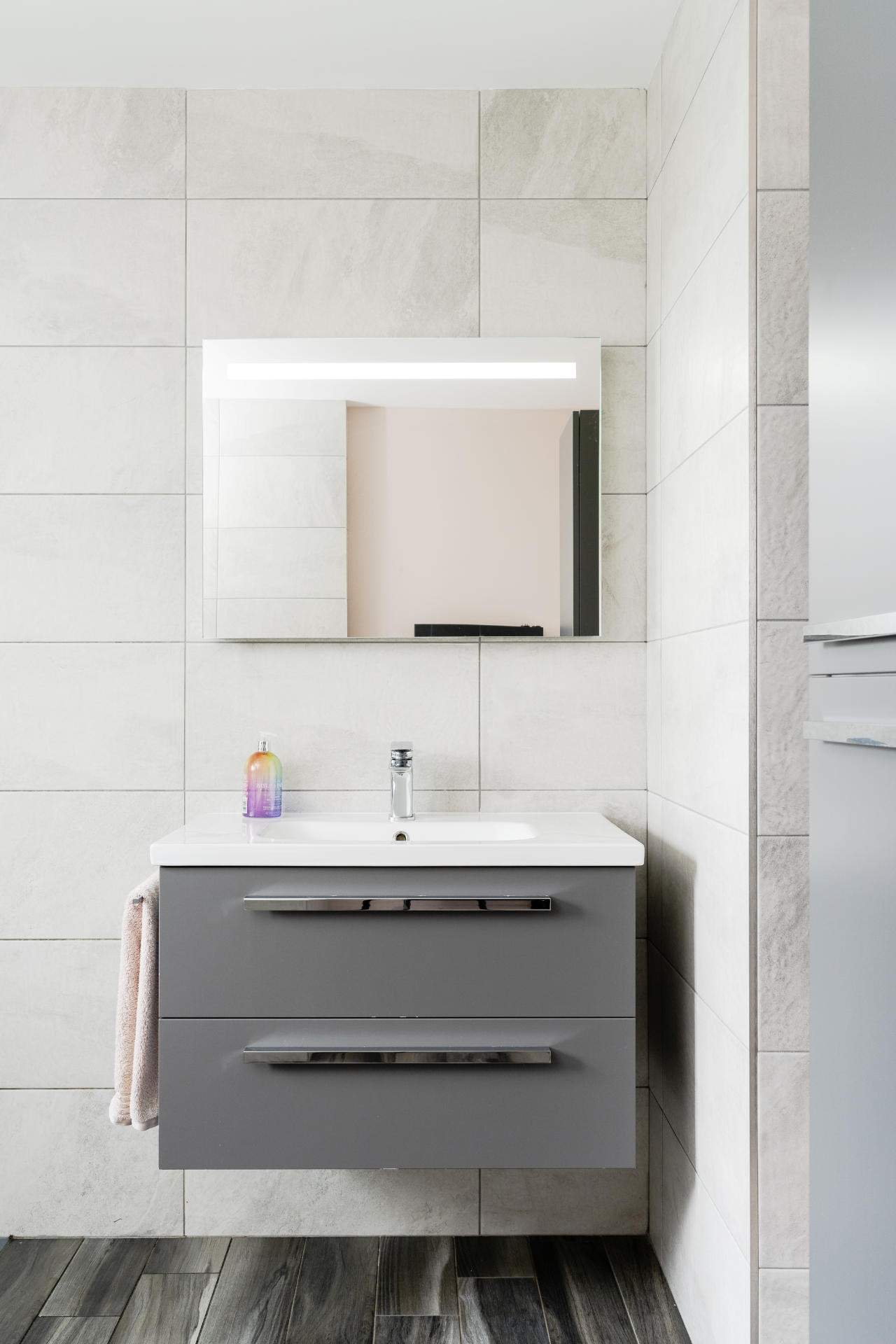 High quality vanity unit