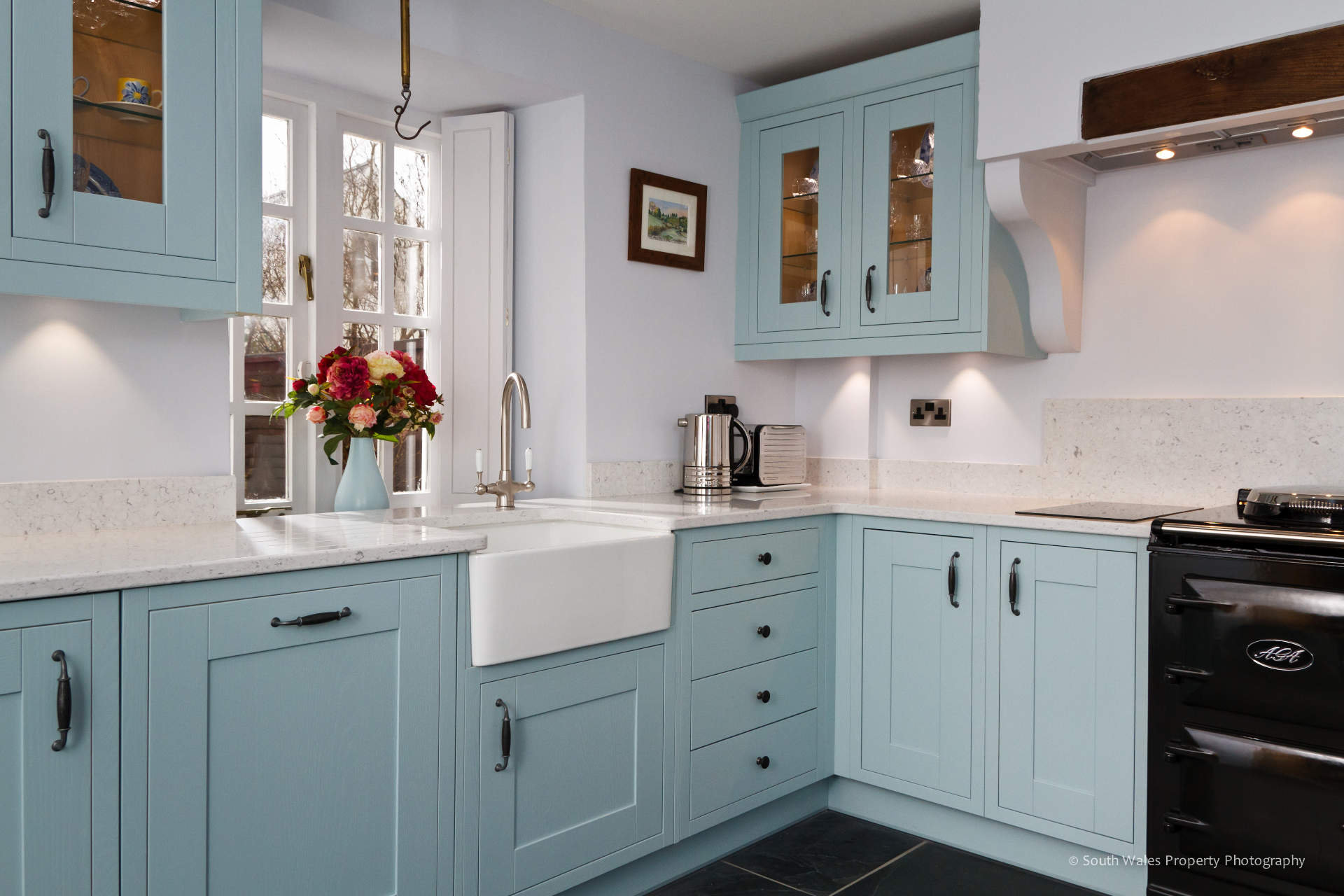 traditional kitchen in Llanblethian - image 02