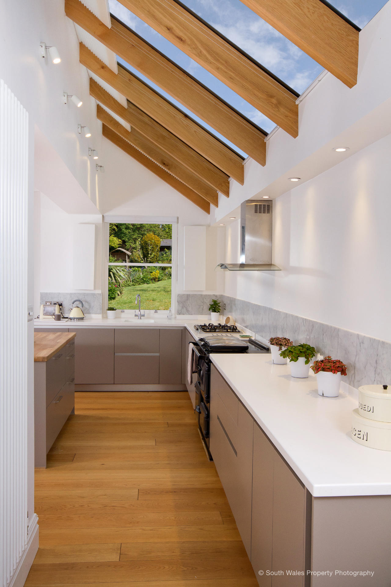German kitchen in Cardiff side extension - image 02