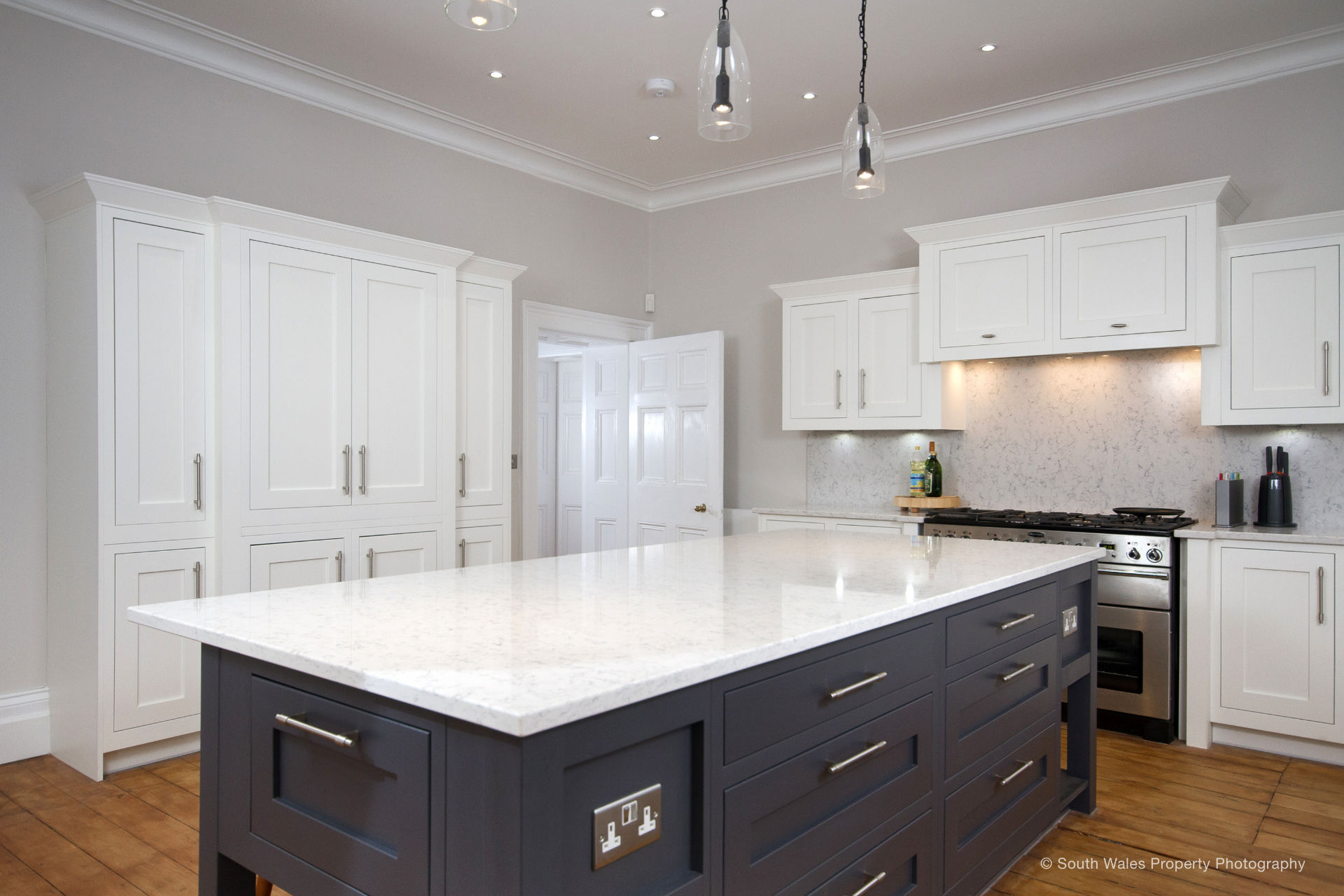 Traditional in-frame kitchen Cowbridge - image 05