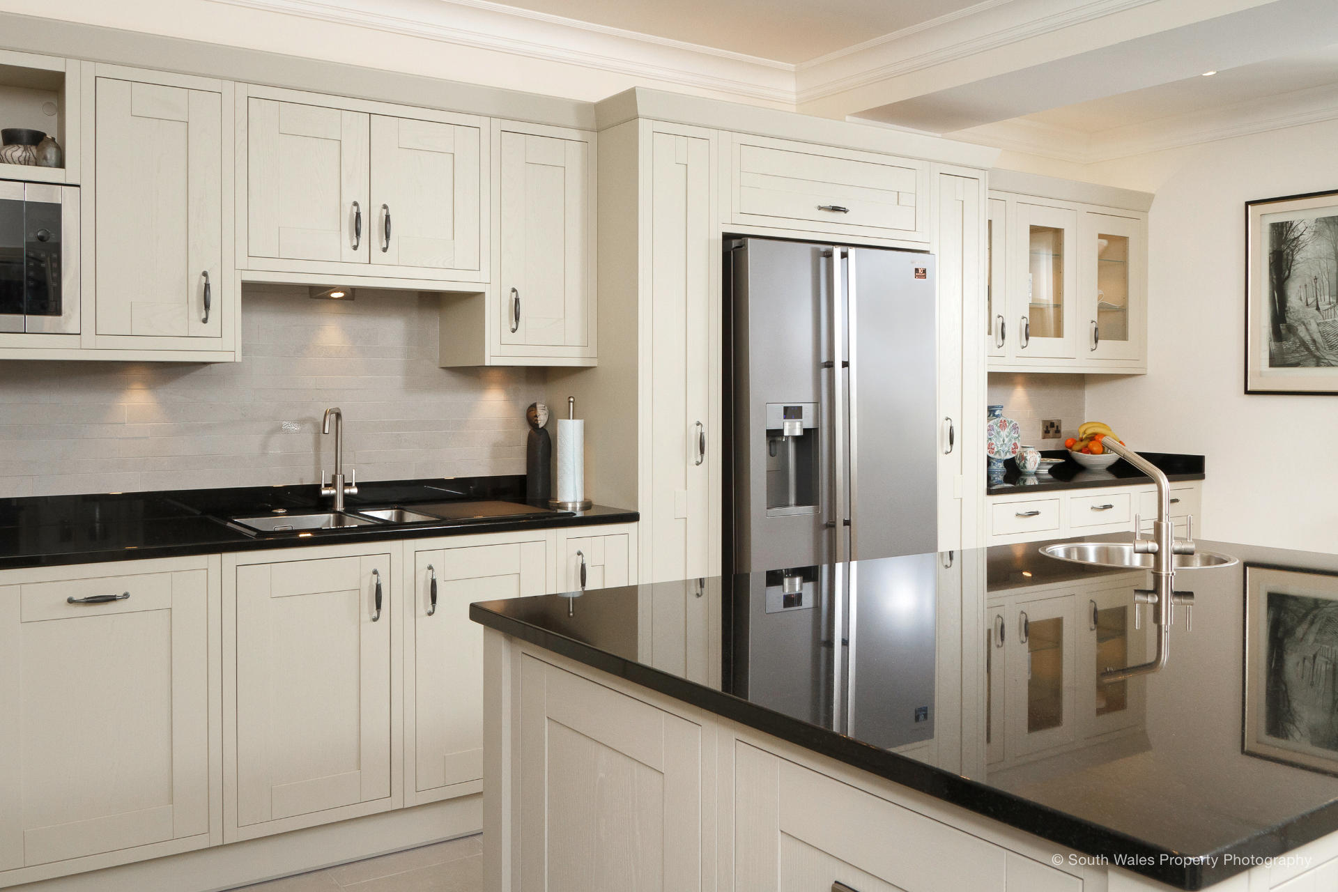 In-Frame kitchen in Porthcawl - image 04