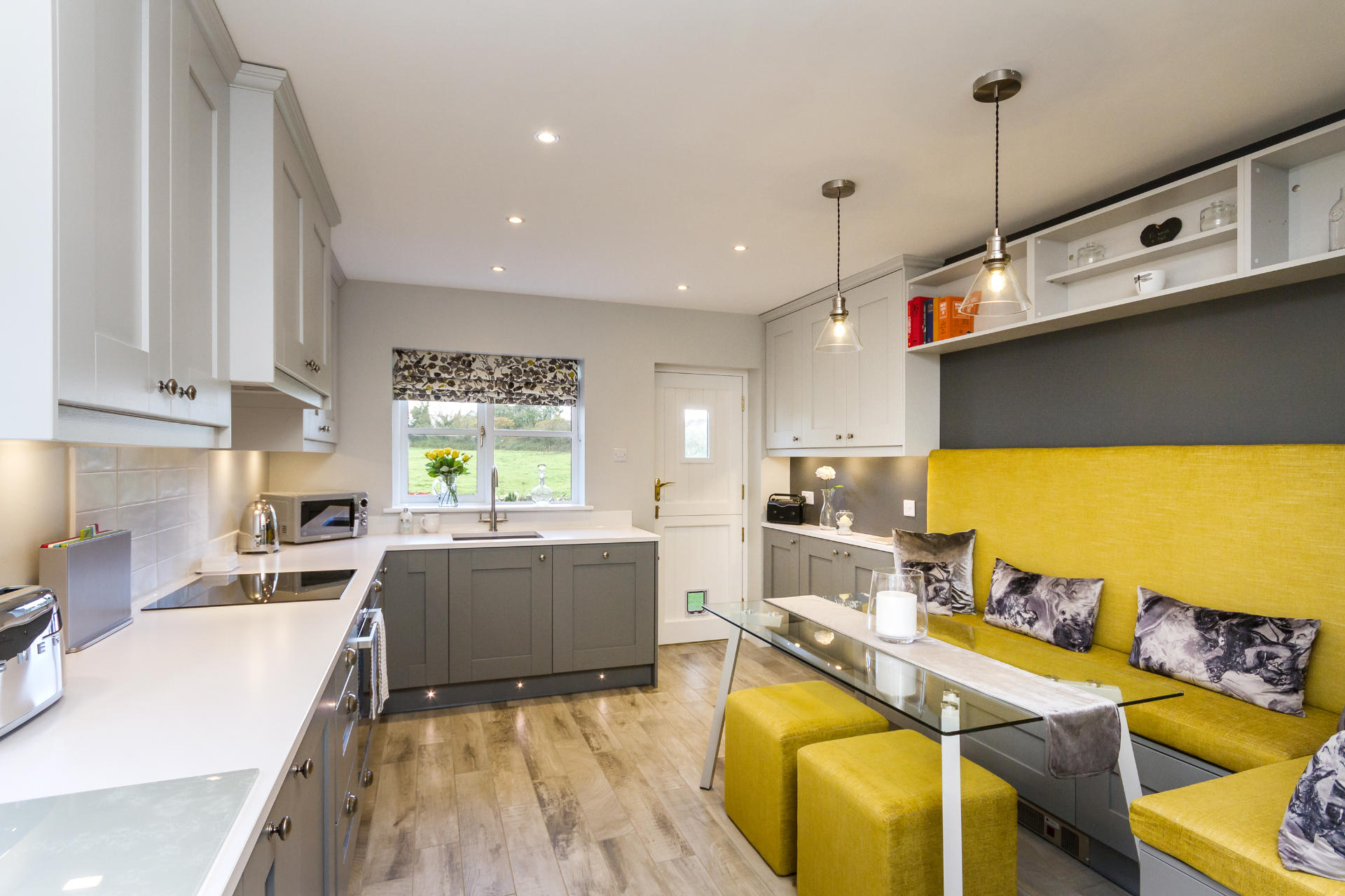 Shaker kitchen in shades of grey