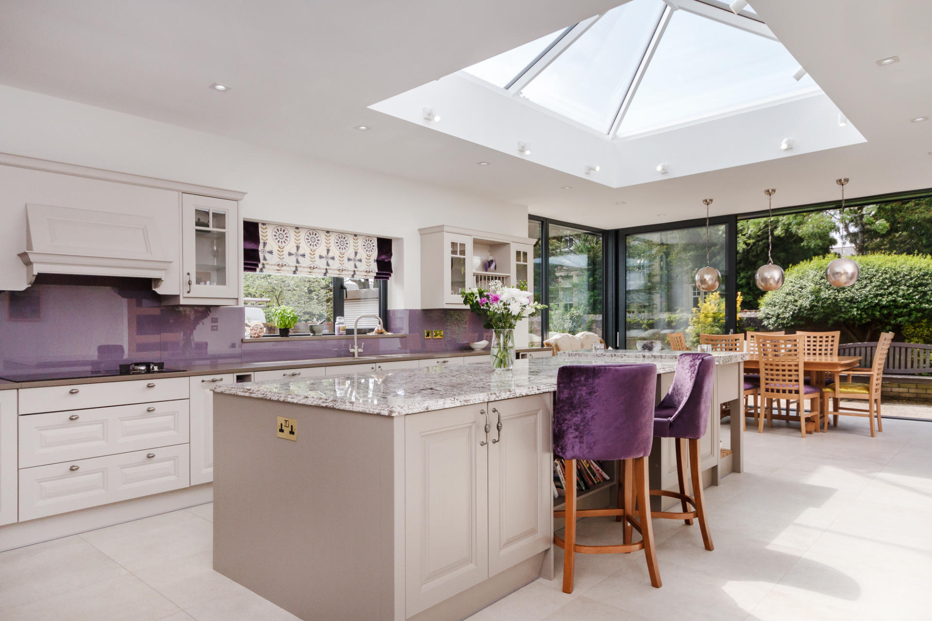 Traditional Kitchen in Penarth - image 03