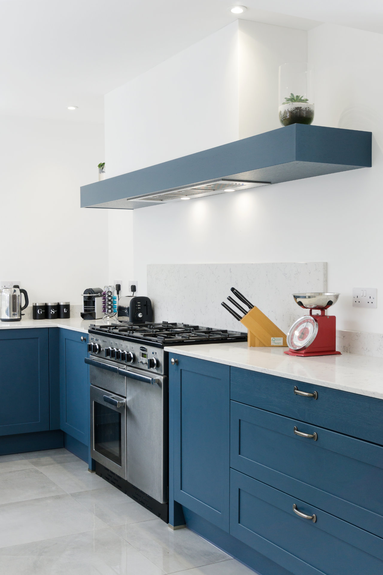 Shaker kitchen in Penllyn - image 05