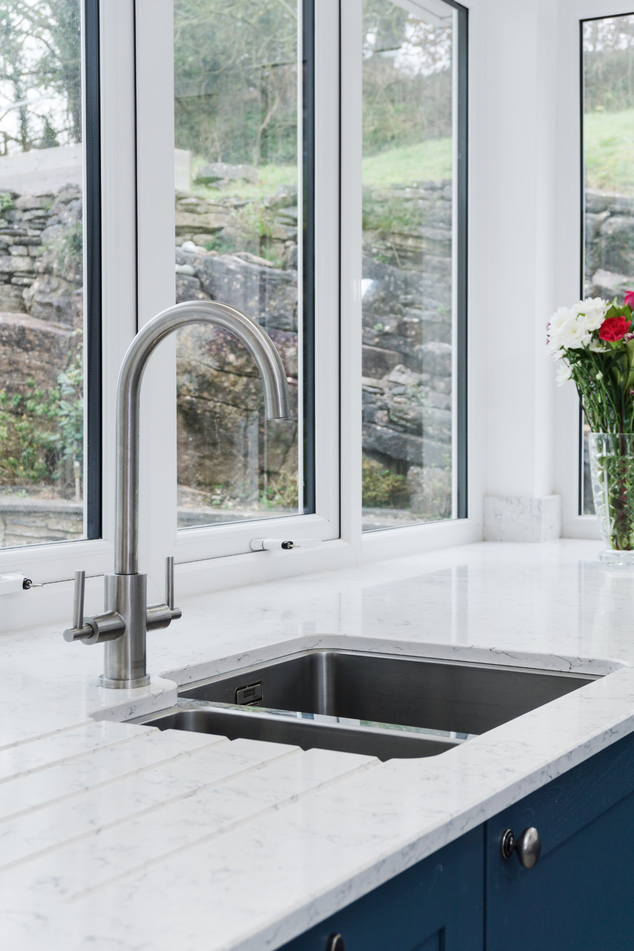 Shaker kitchen in Penllyn - image 05