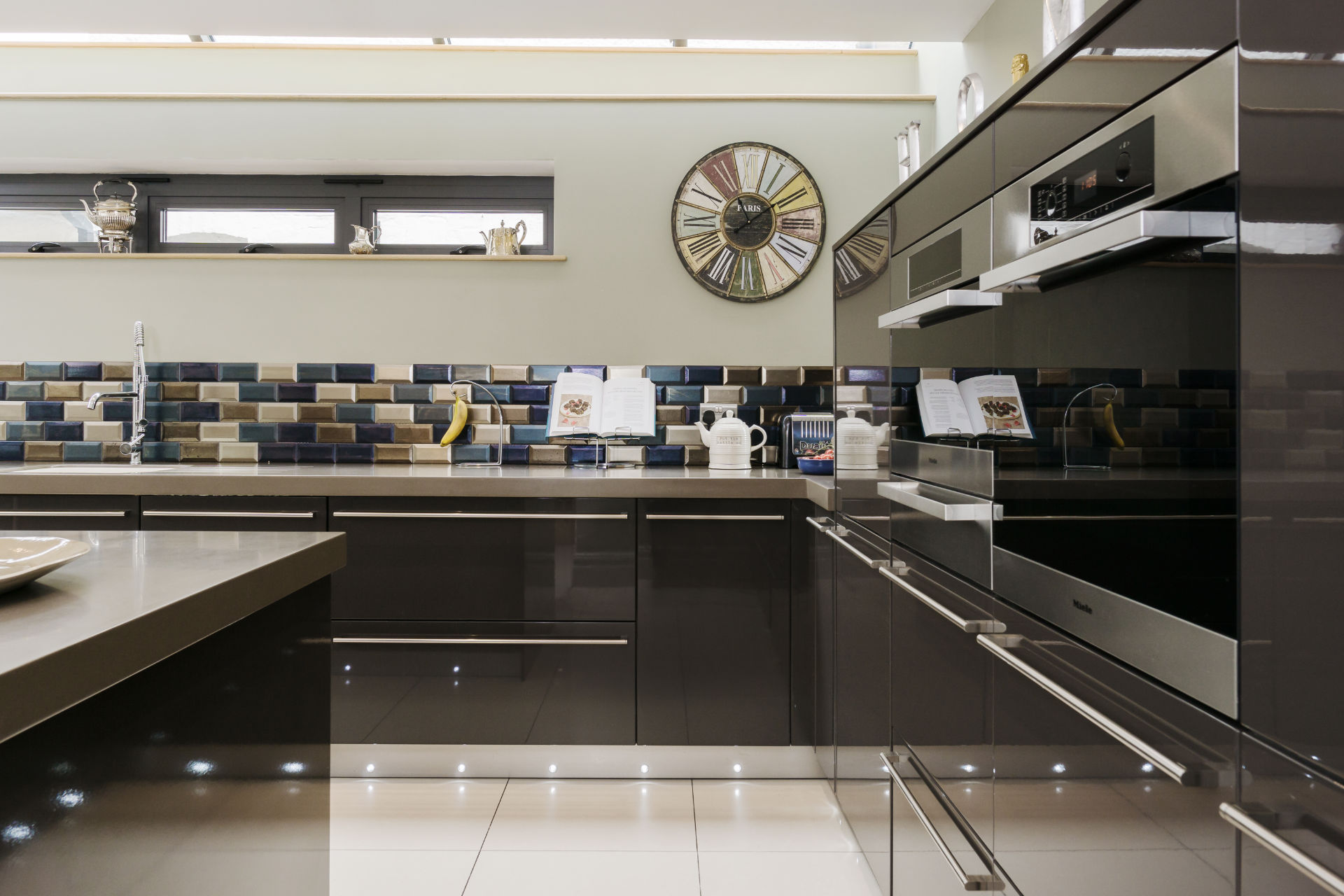 German kitchen with Corian - image 05