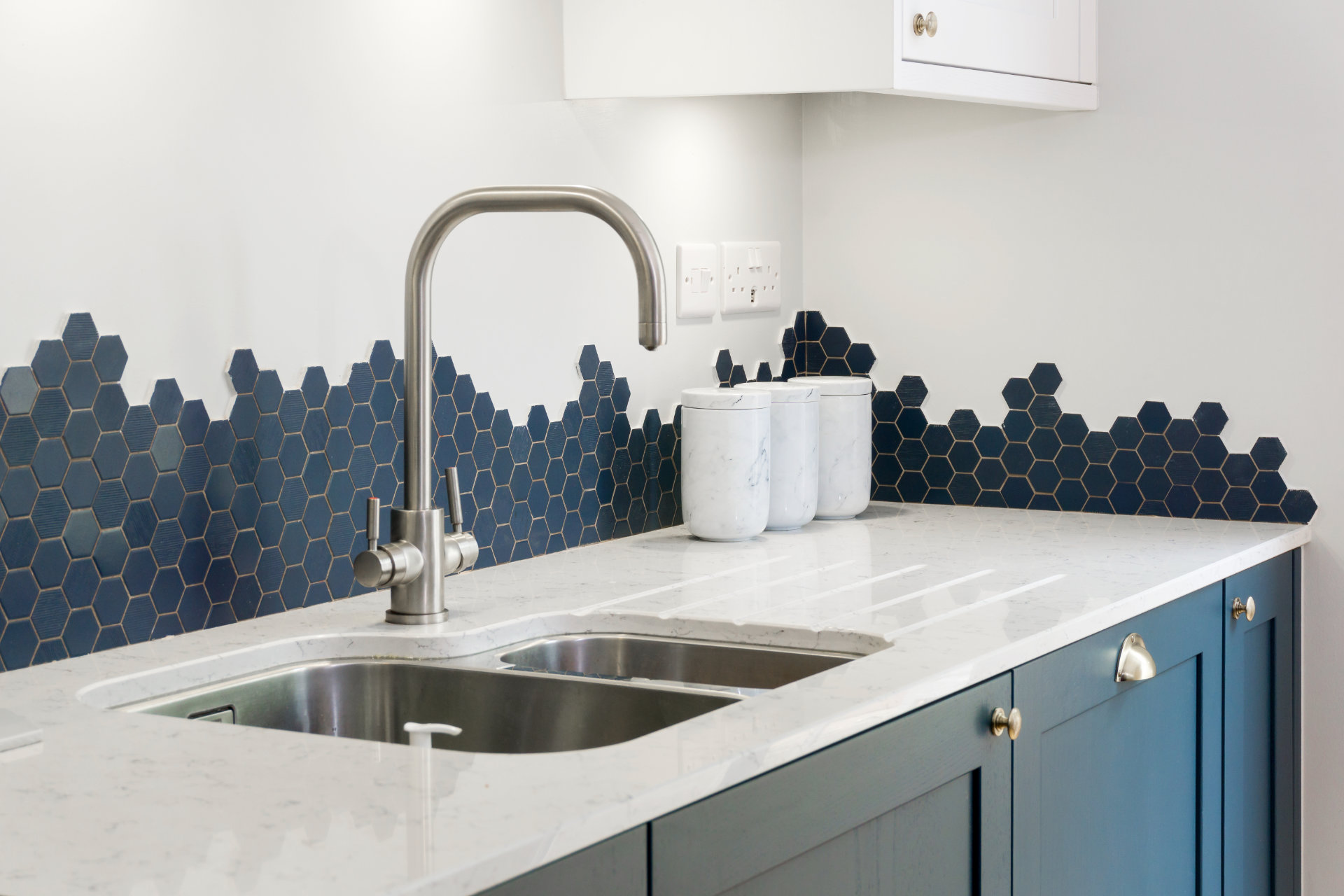 Marine Blue shaker kitchen in Cardiff - image 05