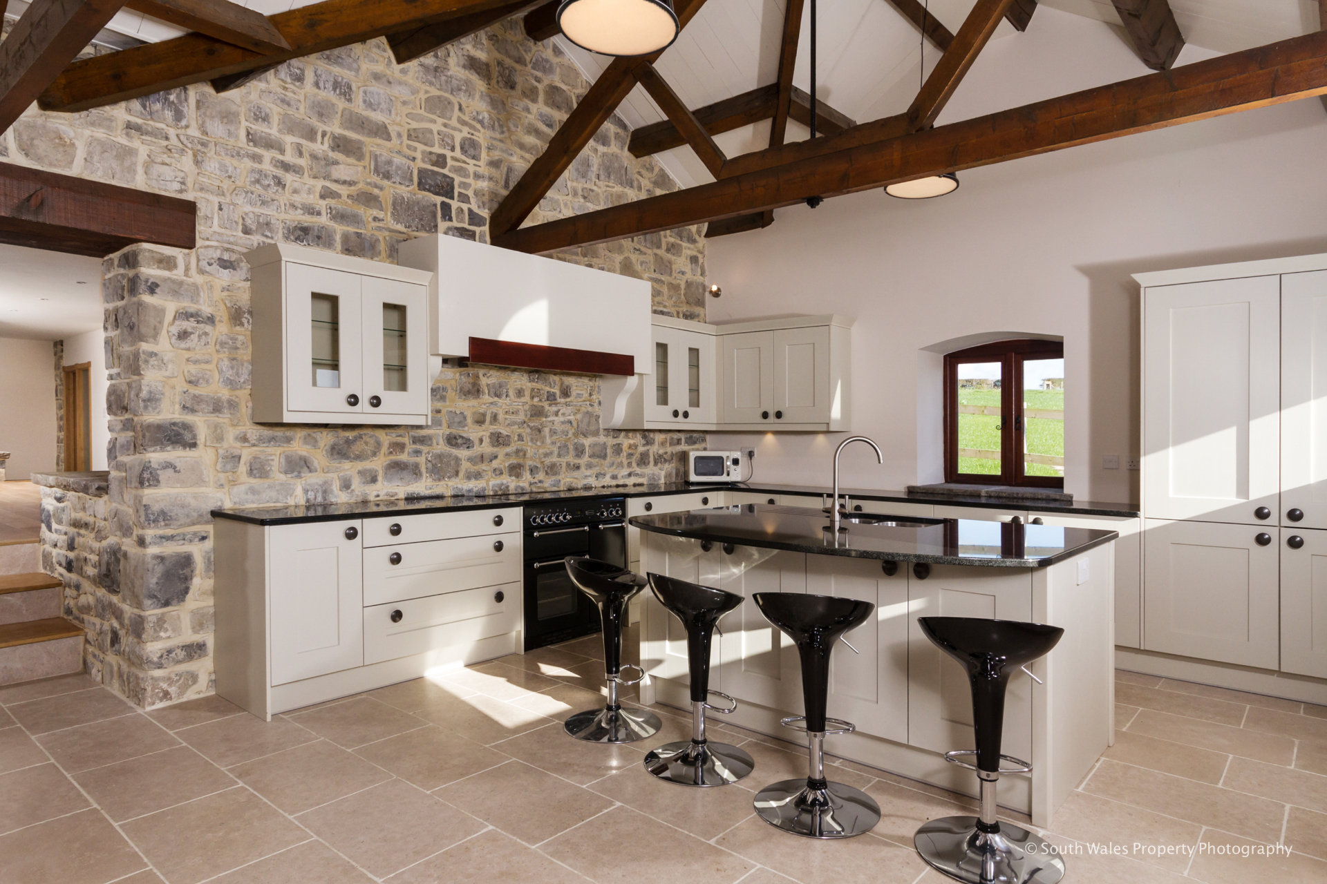 Shaker kitchen Llancarfan