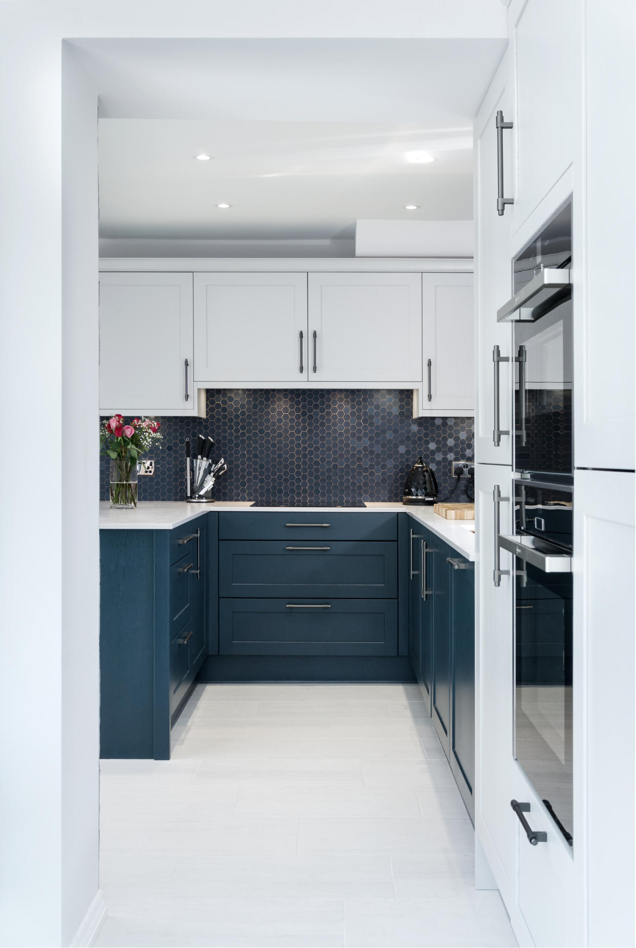 Multi functional compact kitchen - image 03