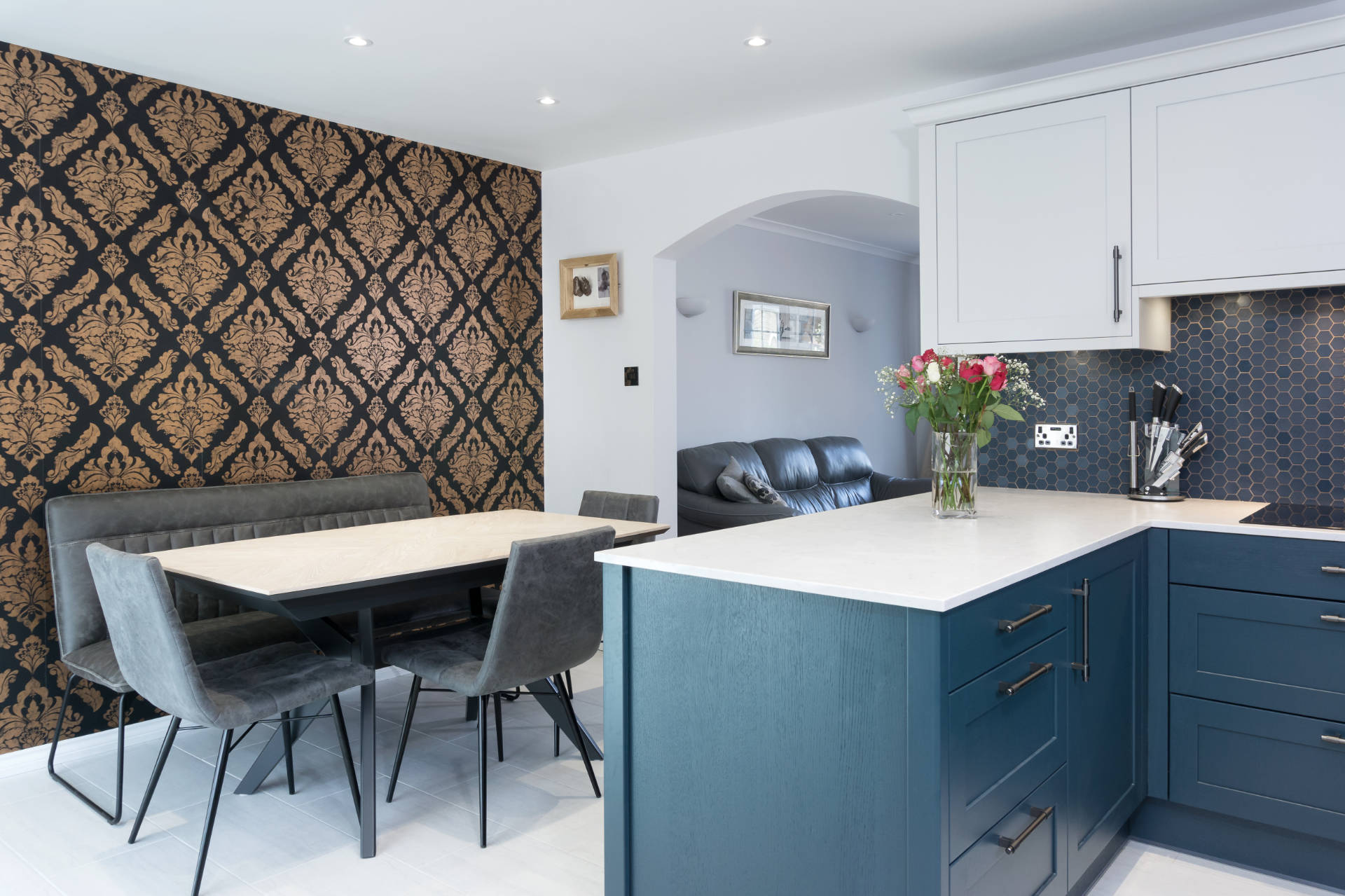Multi functional compact kitchen - image 05