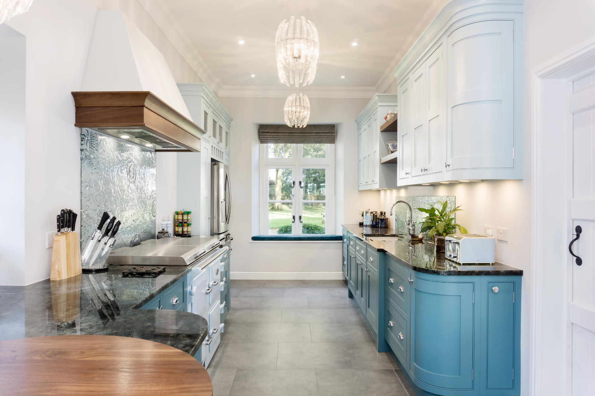 Luxury bespoke kitchen Llanmaes - image 04