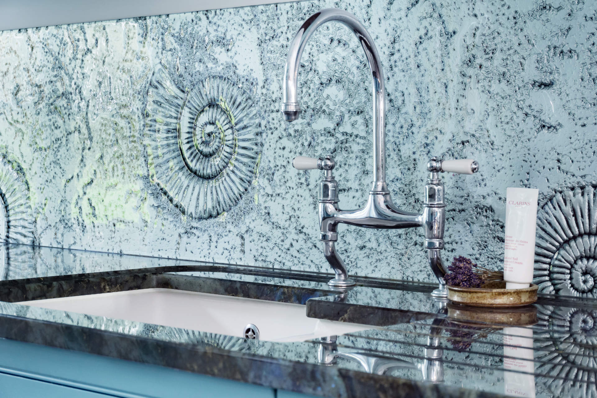 Luxury bespoke kitchen Llanmaes - image 05