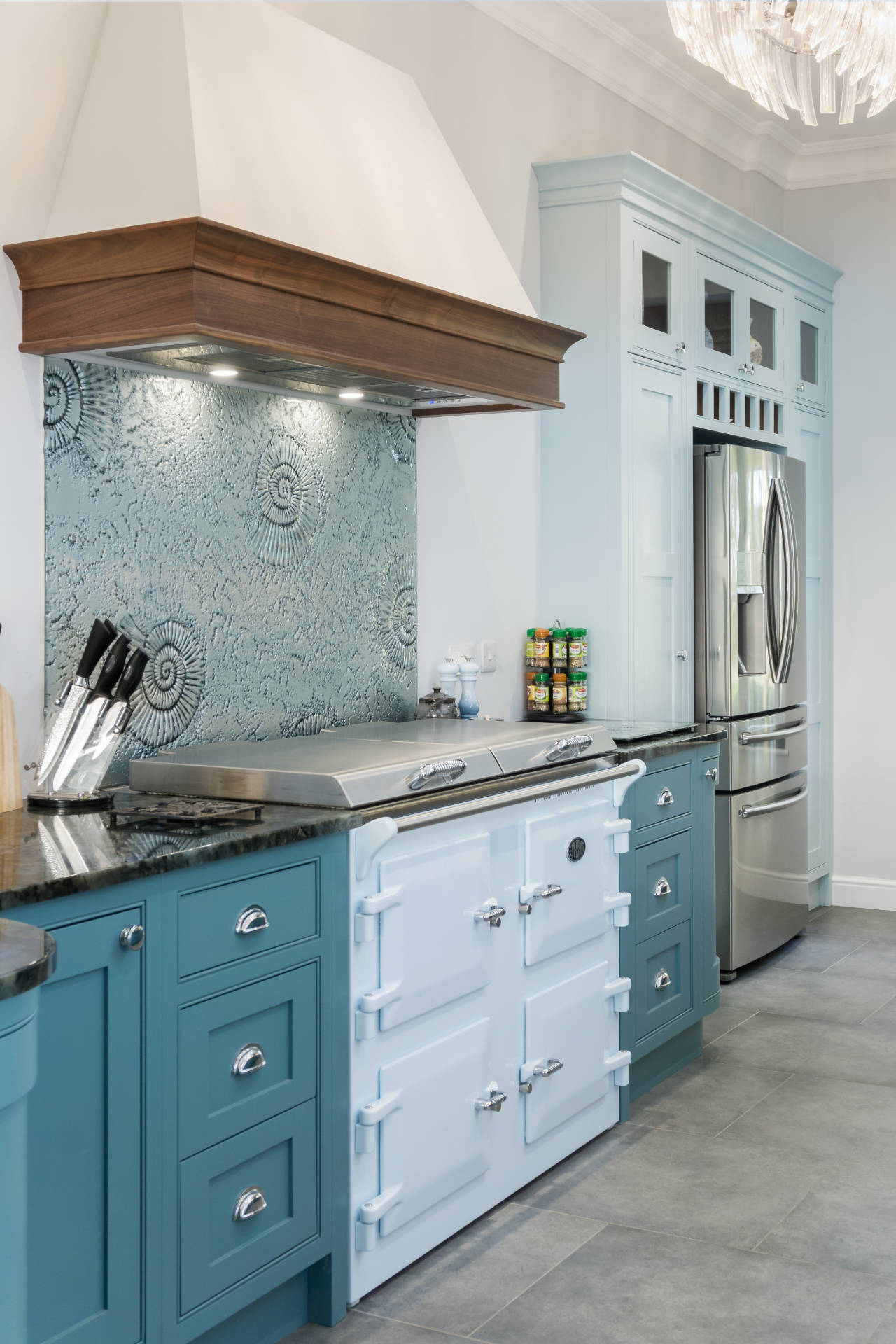 Luxury bespoke kitchen Llanmaes - image 05