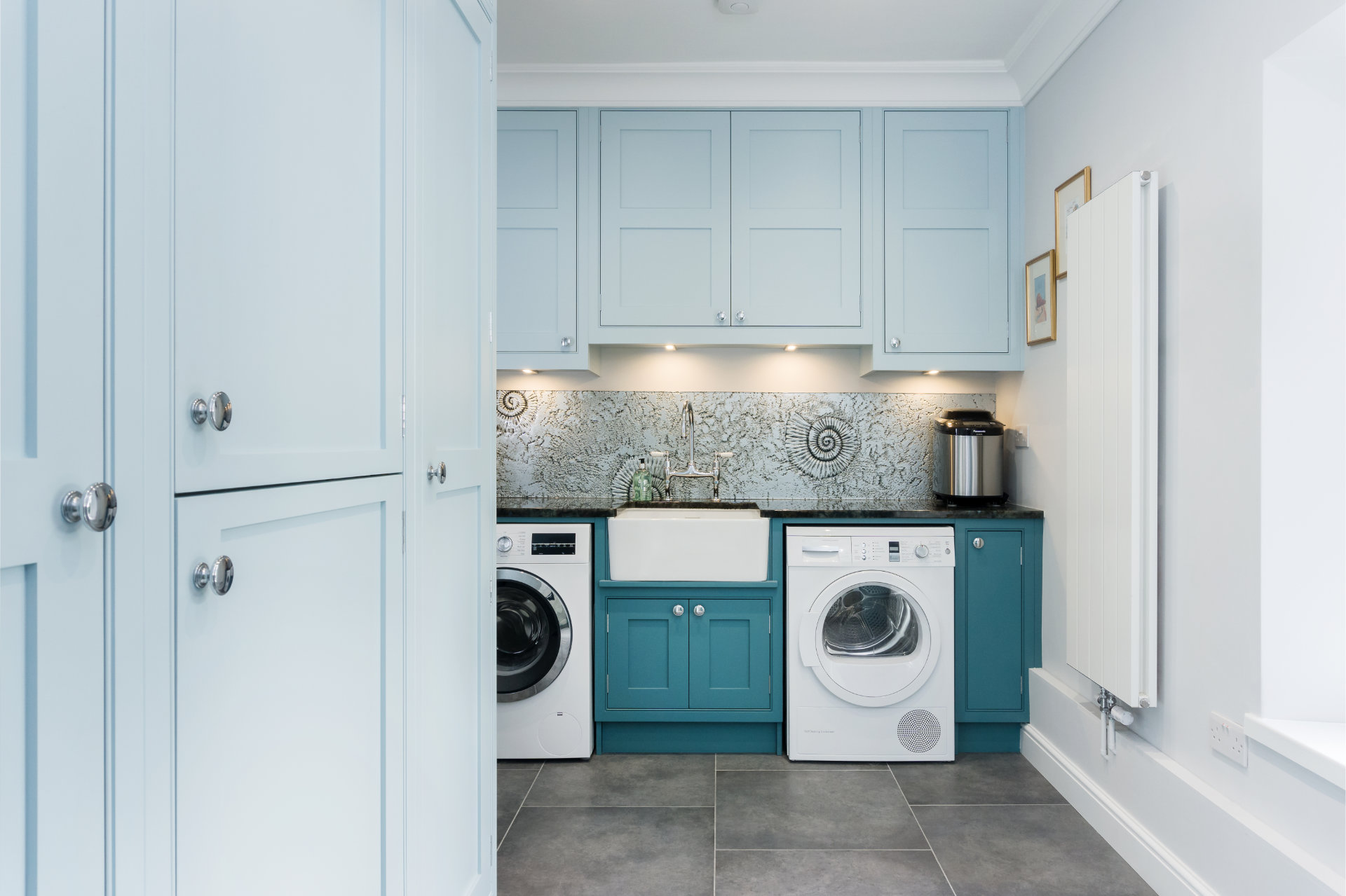 Luxury bespoke kitchen Llanmaes - image 05
