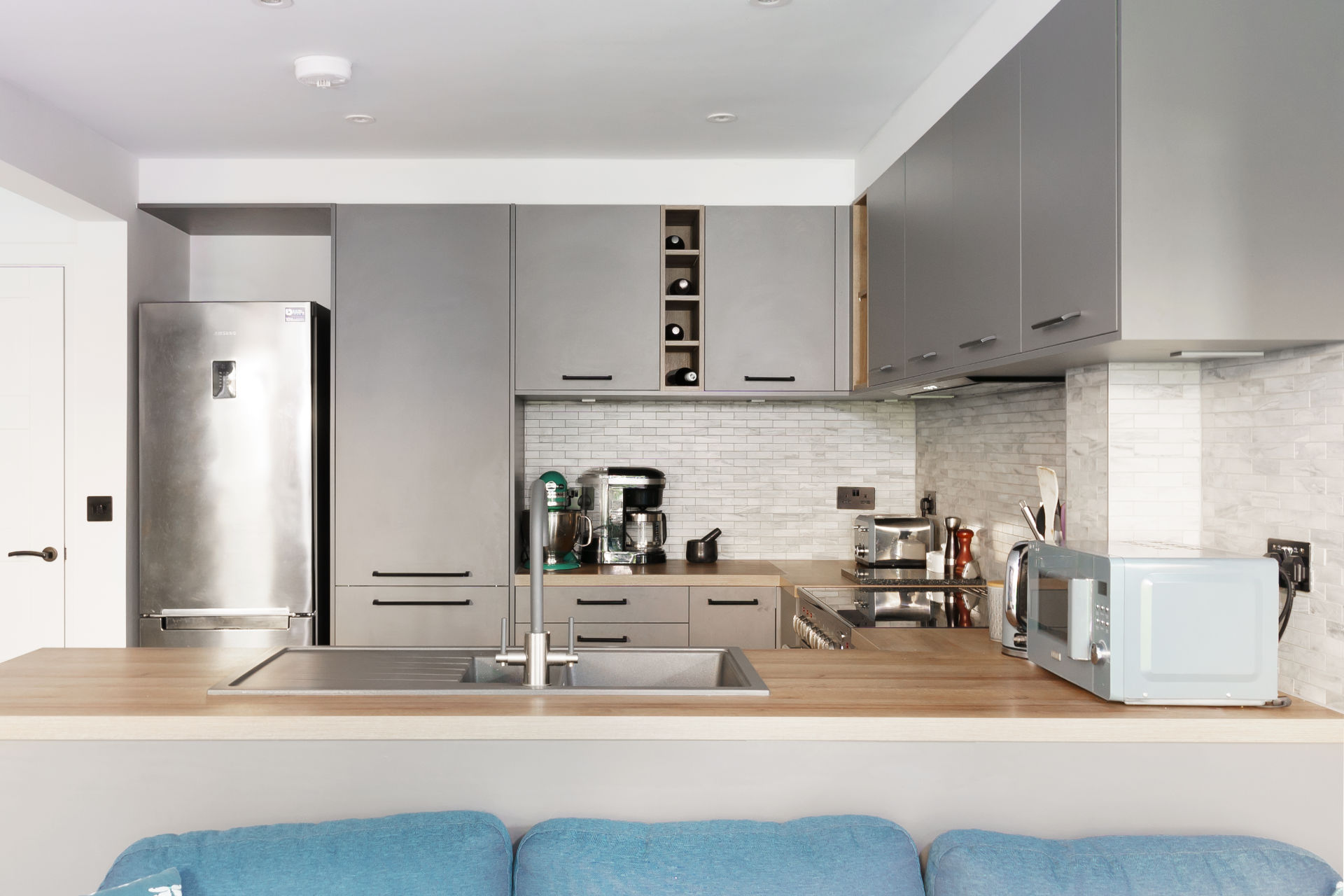 Open plan kitchen Whitchurch - image 02