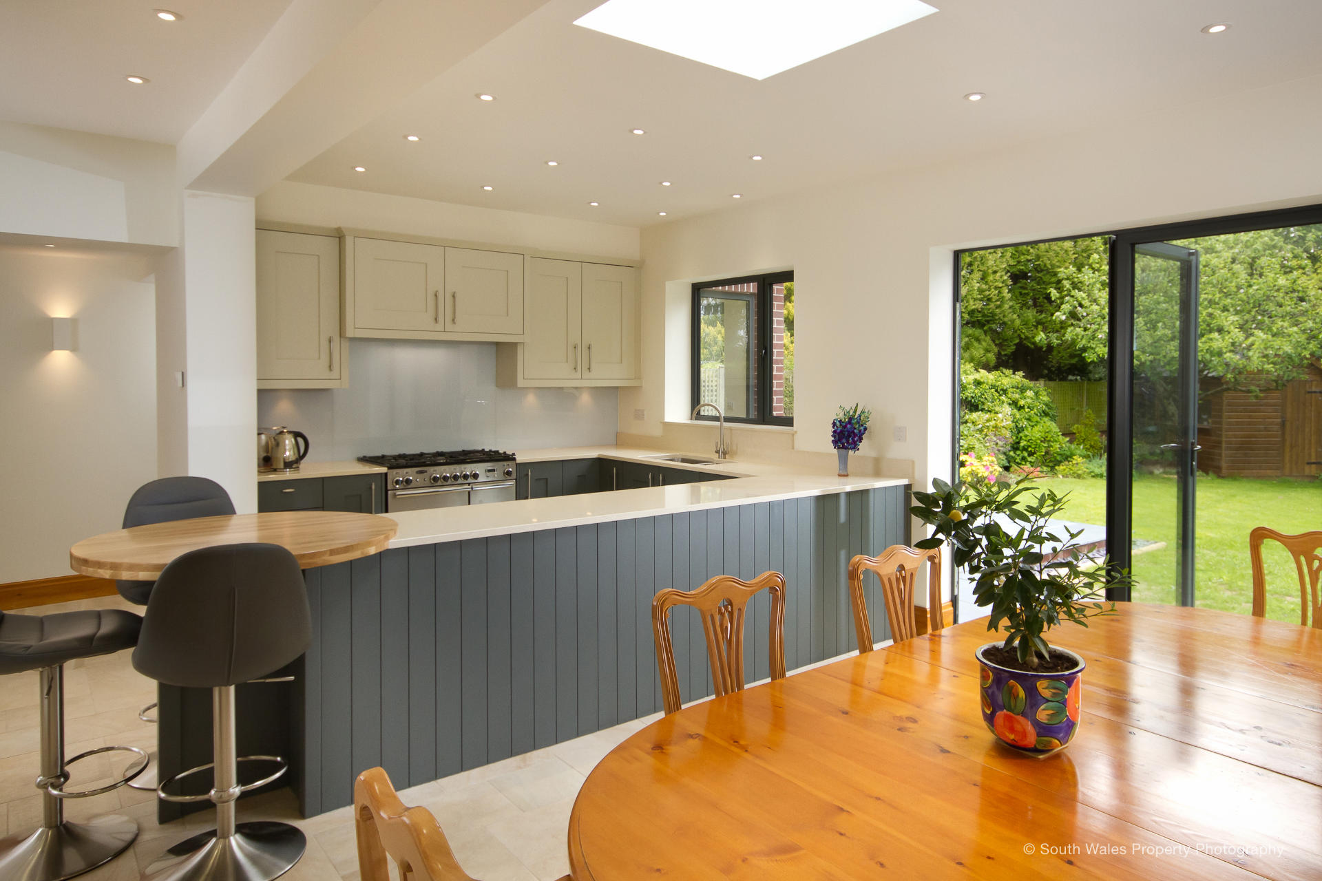 Shaker style kitchen Cardiff