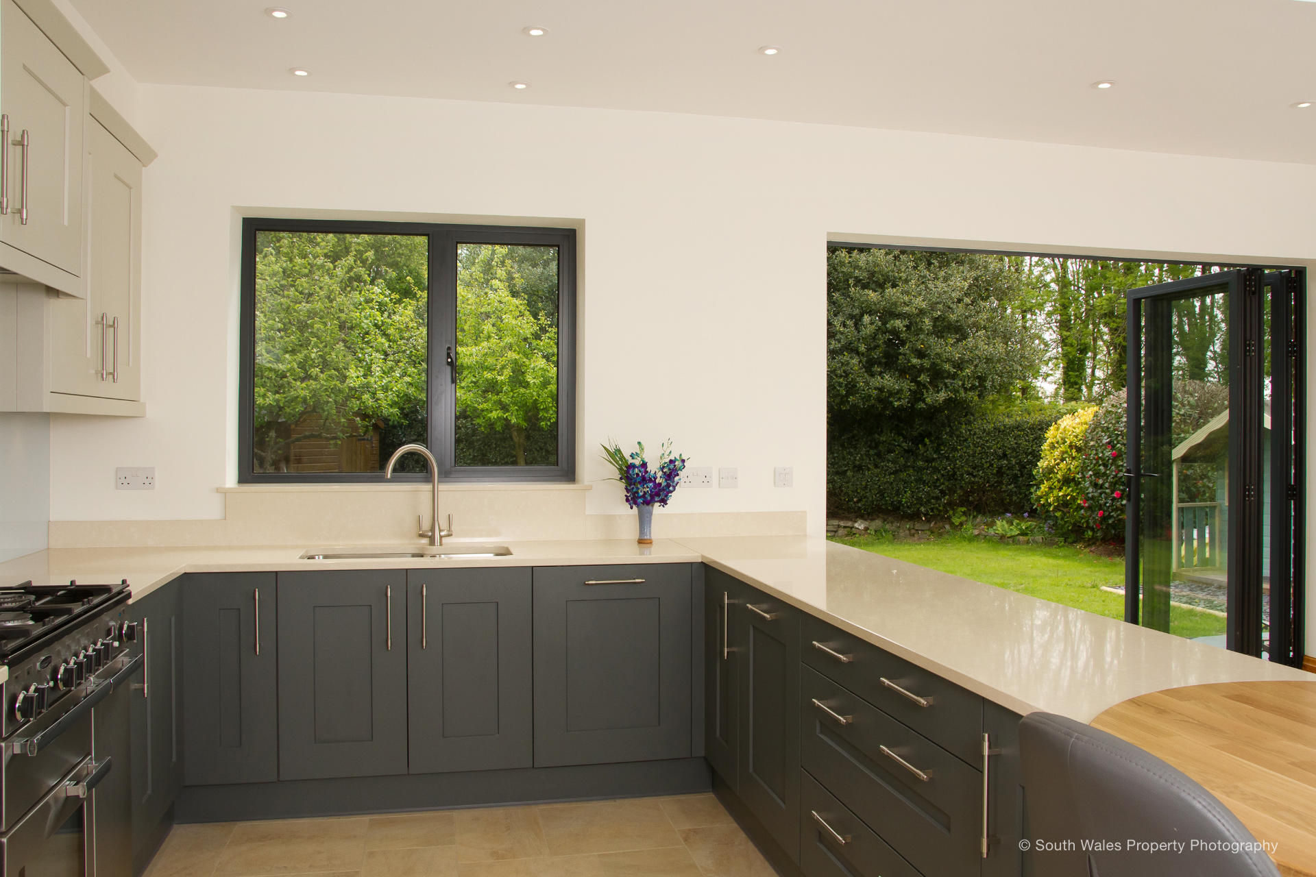 Shaker style kitchen Cardiff - image 04