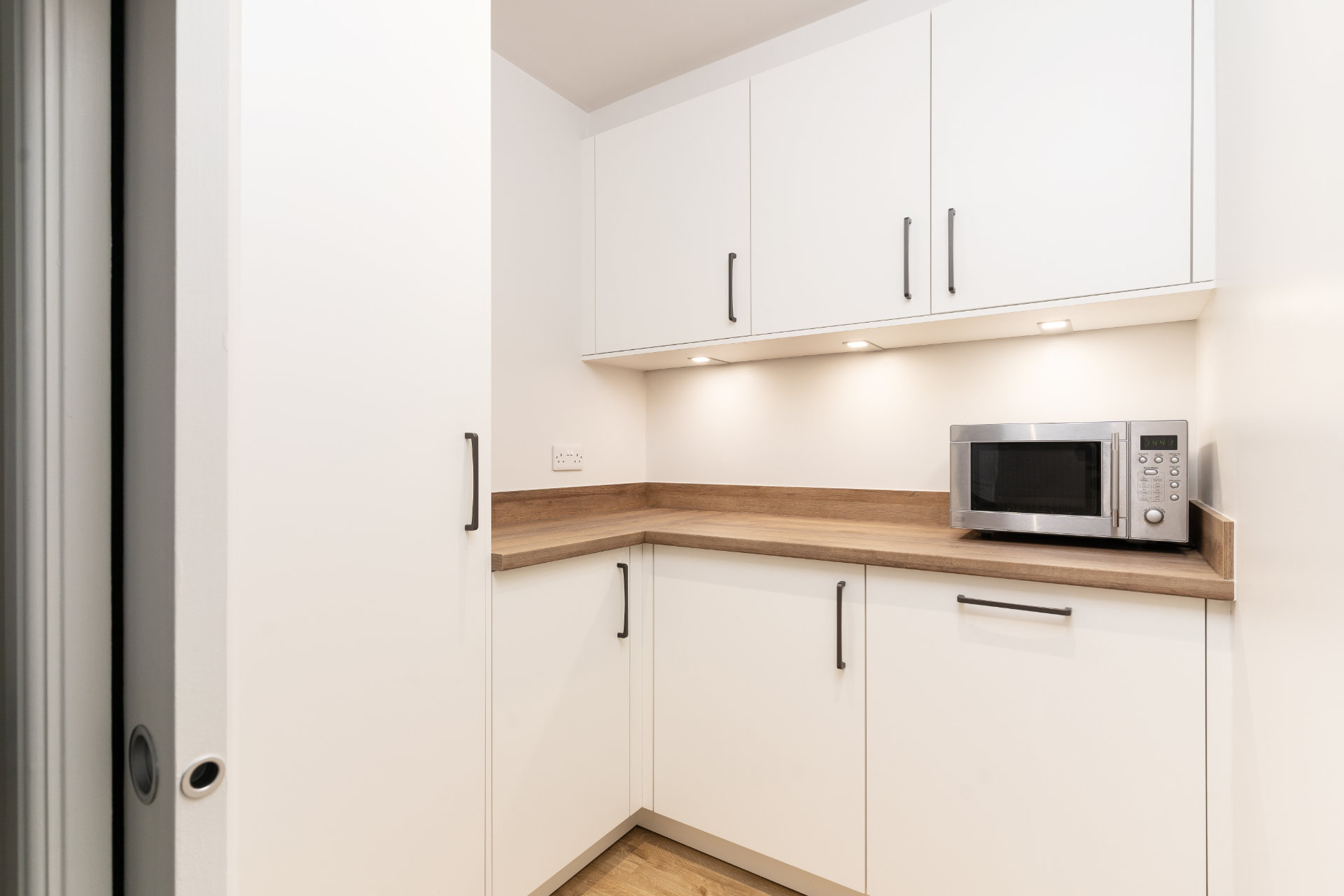 Pronorm Kitchen Pontypridd - image 05