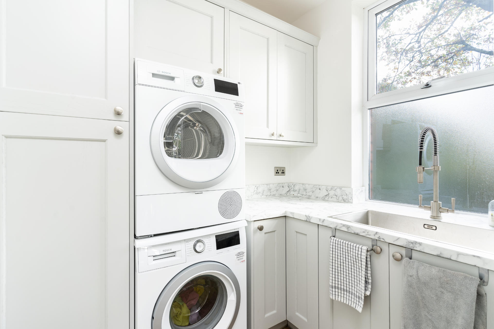 In-frame kitchen Cardiff - image 05