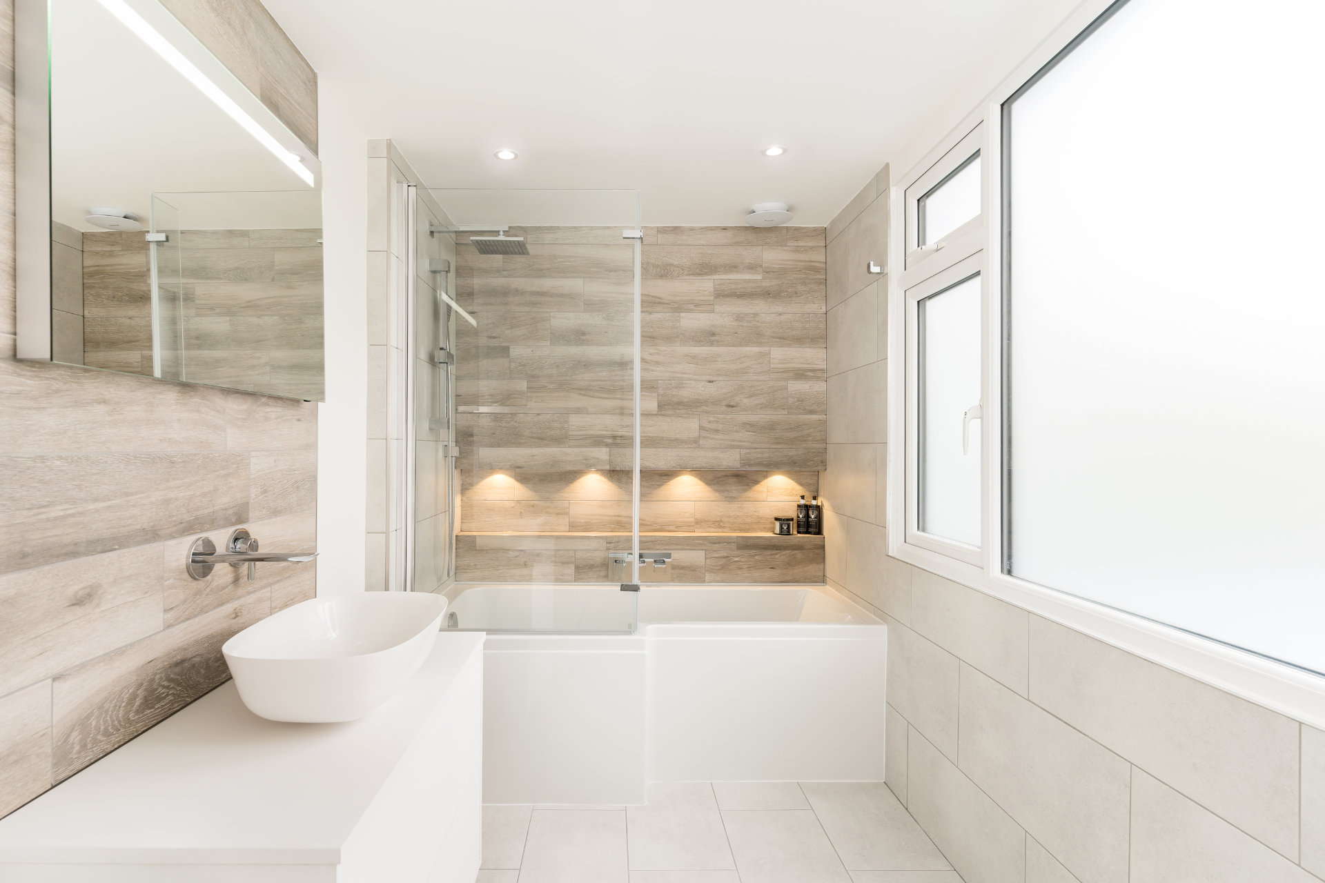Luxury bathroom Cowbridge - image 02