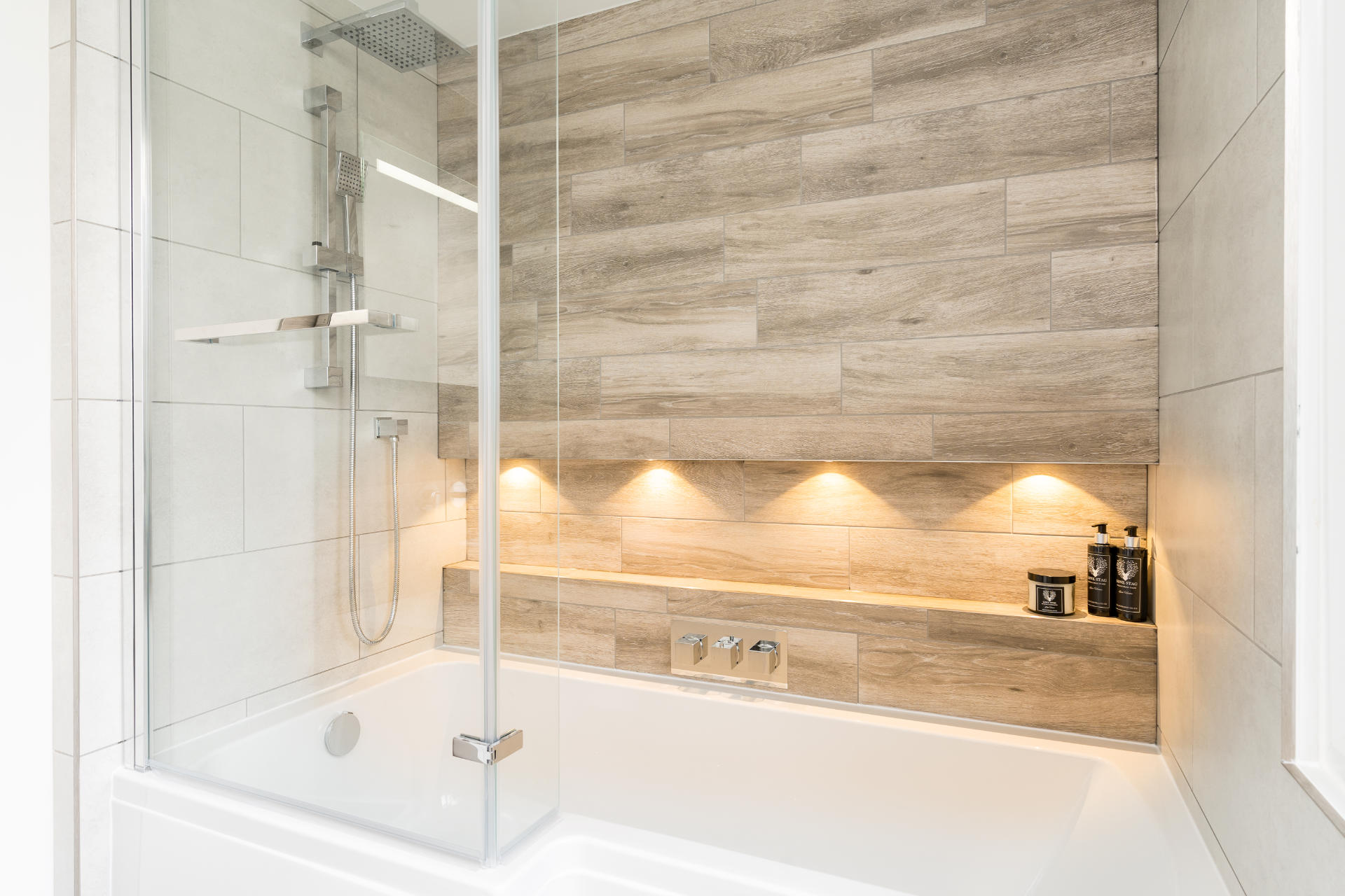Luxury bathroom Cowbridge - image 05