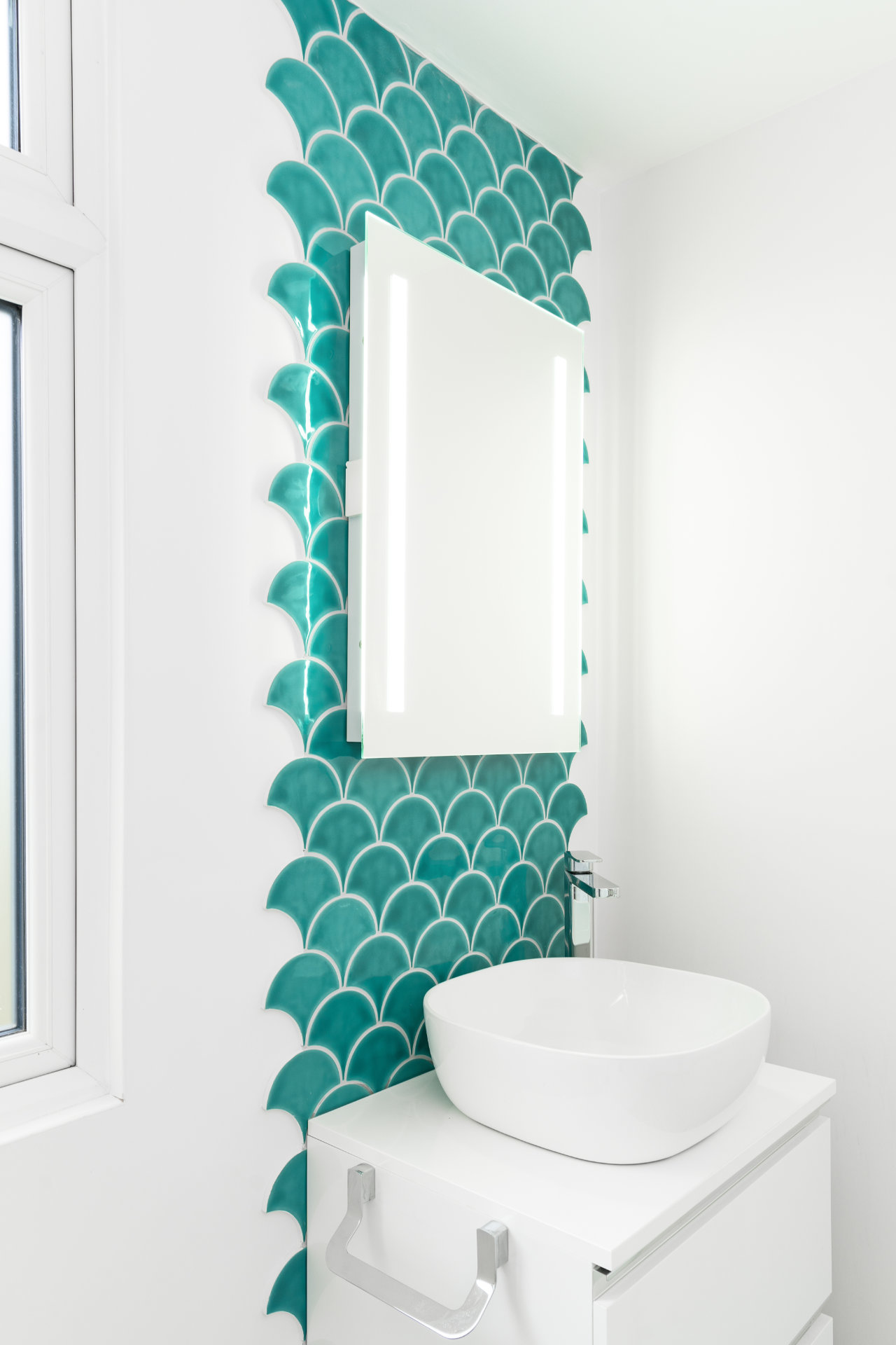En-suite Cowbridge - image 02