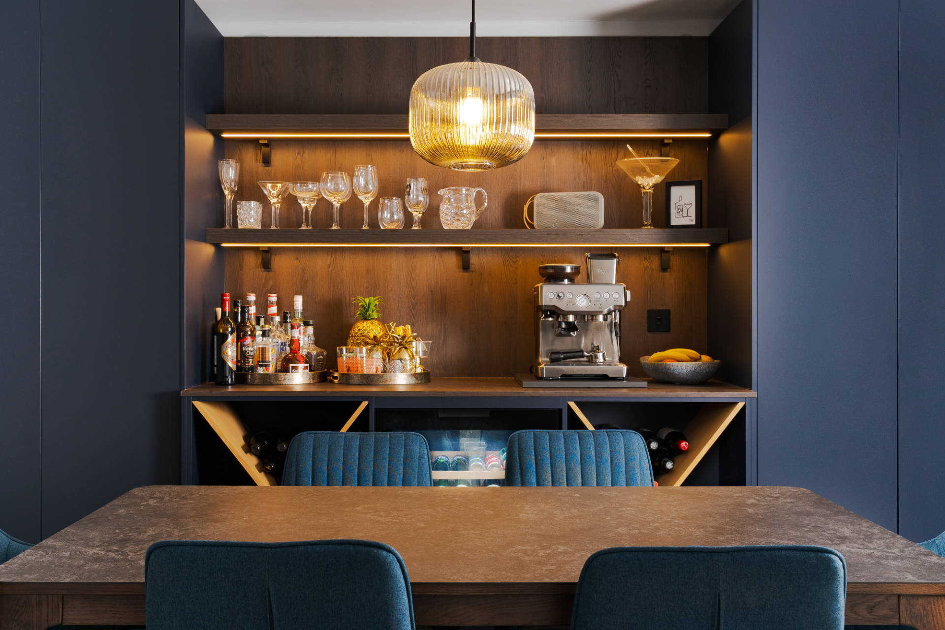 Entertainment space - image 02