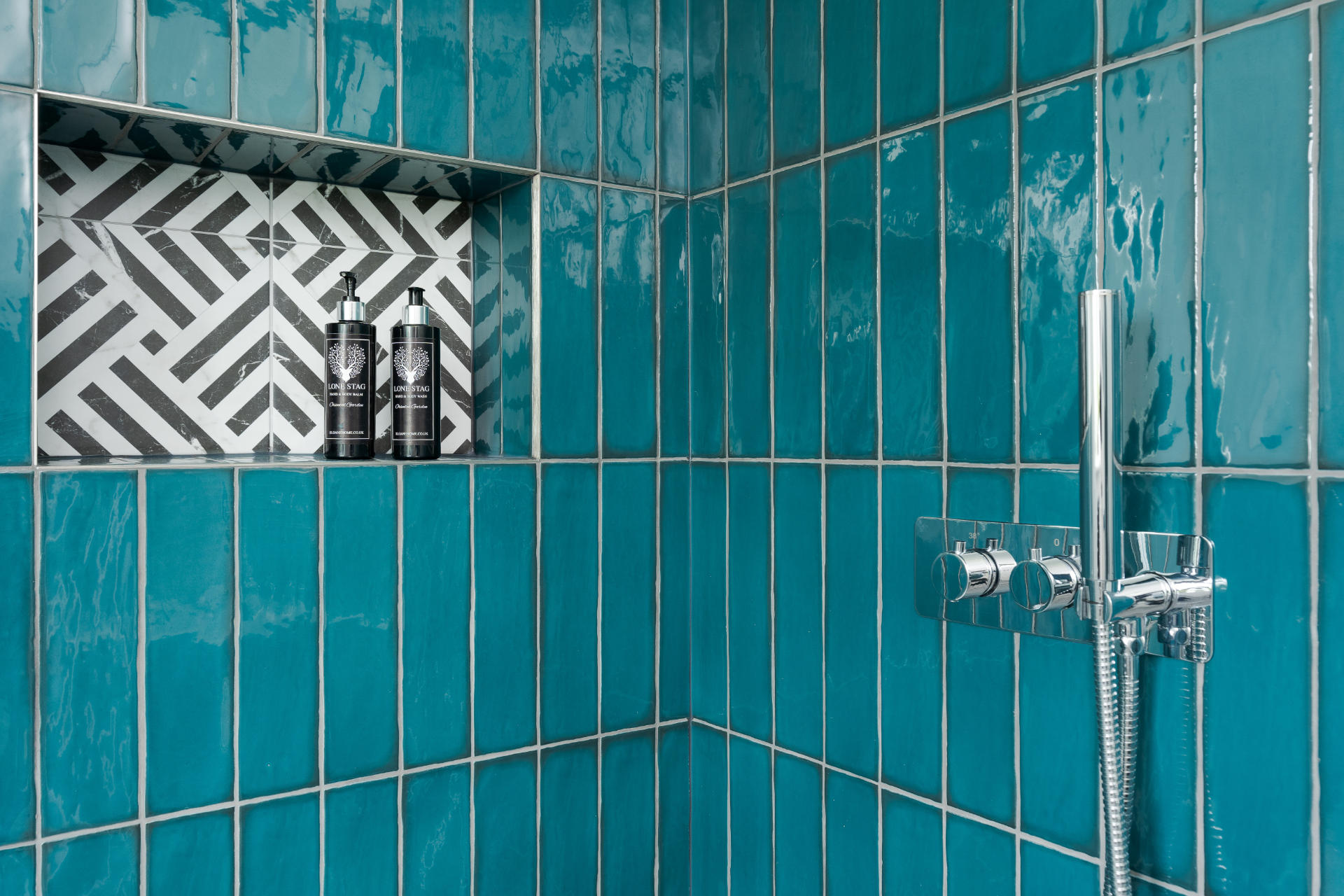 En-suite Llantwit Major - image 05