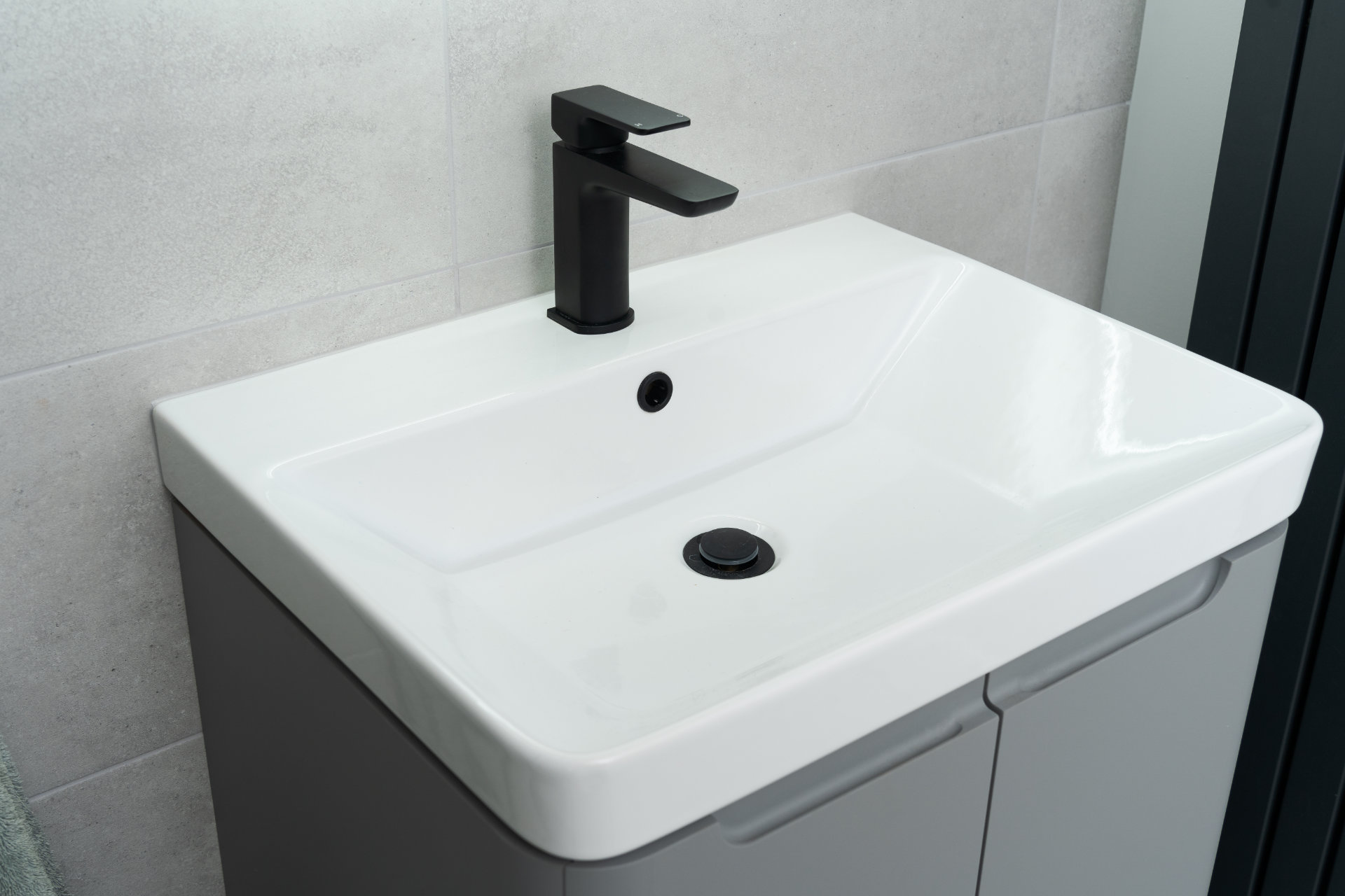 Bathroom refresh in Pontcanna - image 05