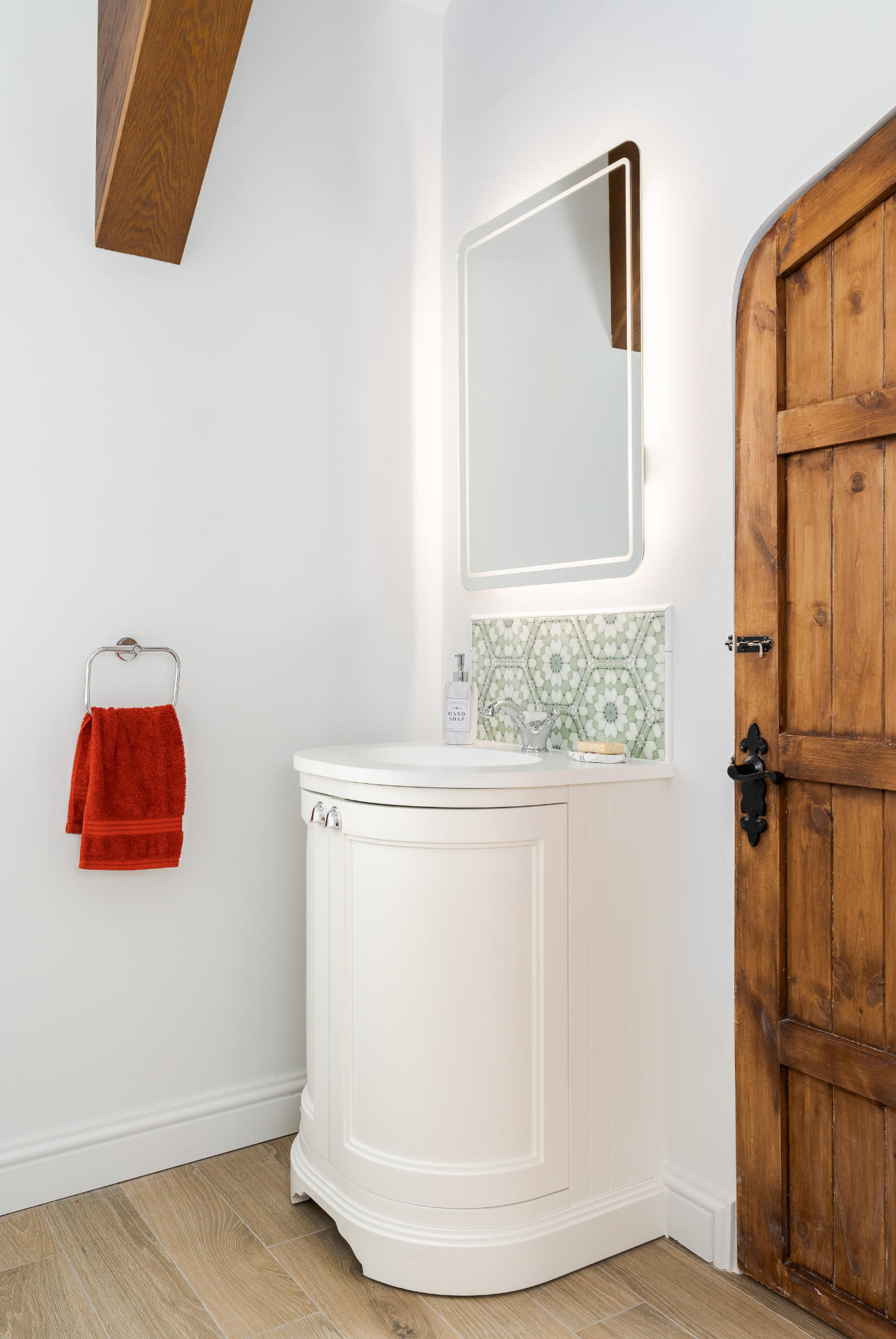 Bathroom renovation Boverton - image 05