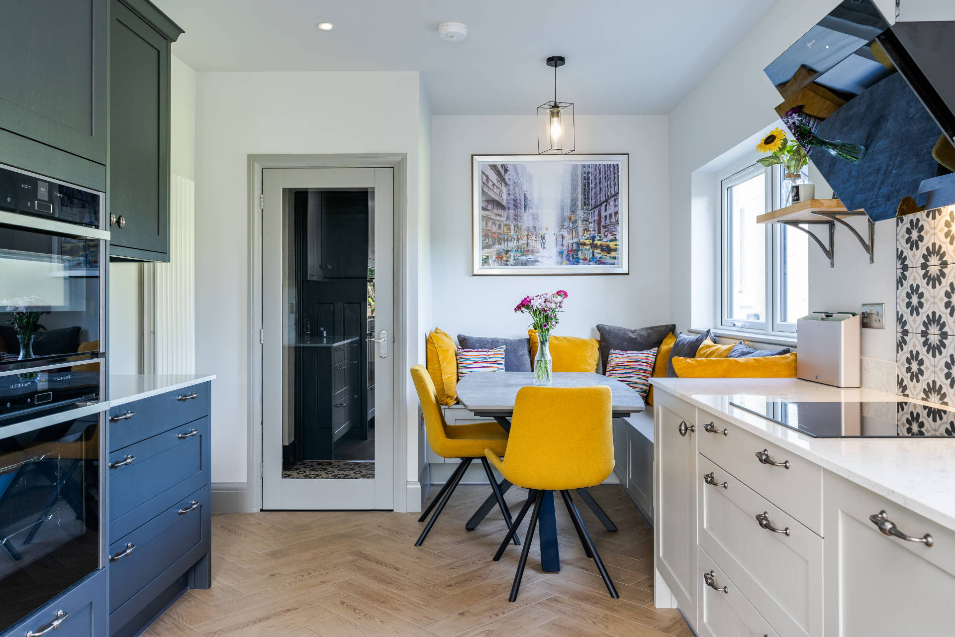 Galley kitchen Cowbridge - image 02