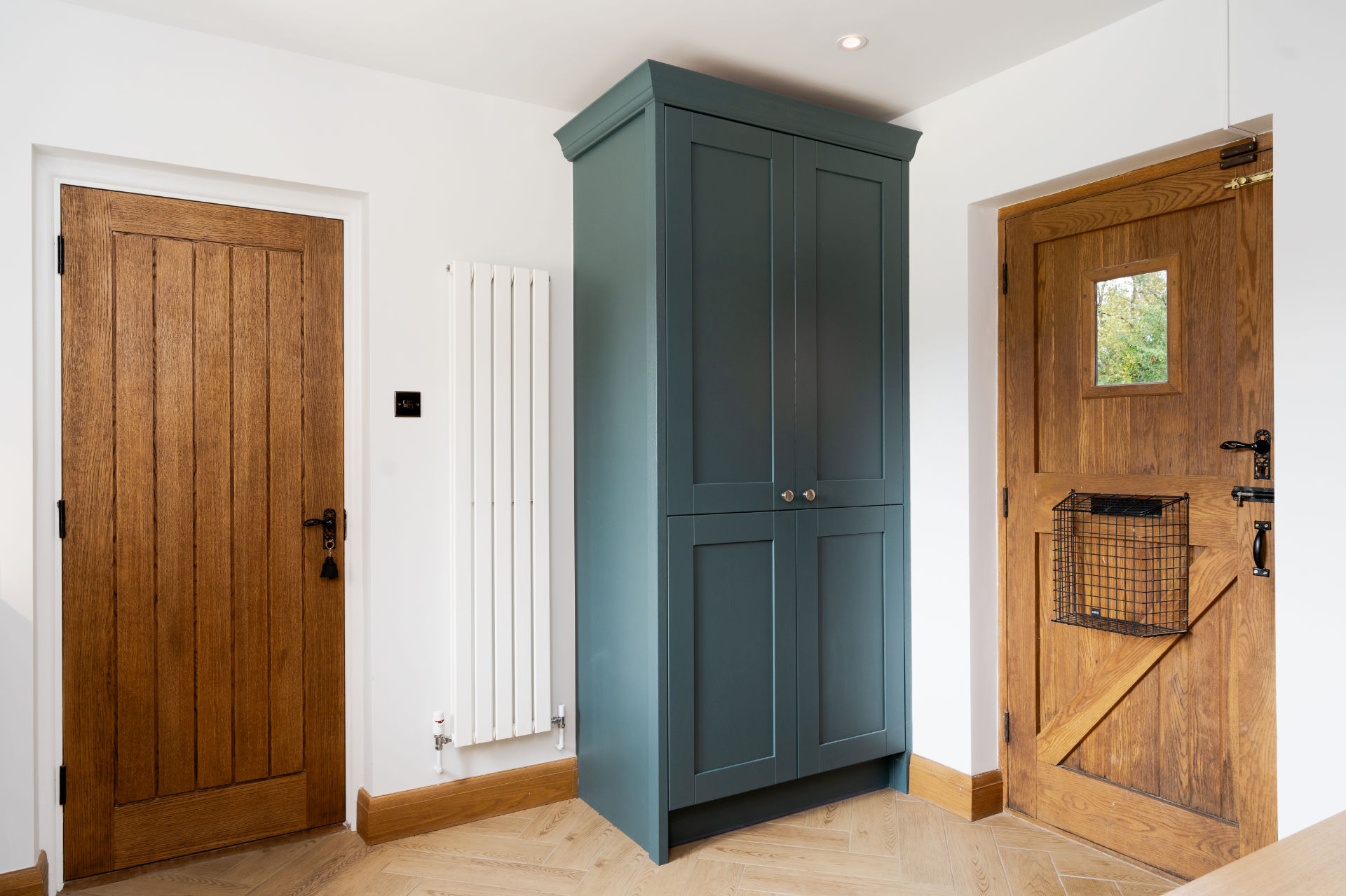 Shaker kitchen in the Vale - image 05