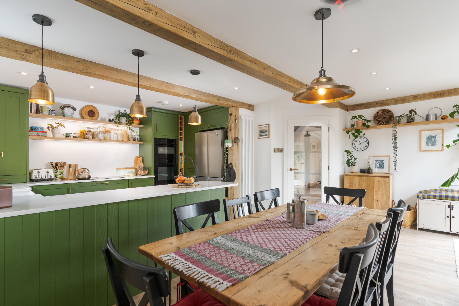 Green kitchen in barn conversion - image 05