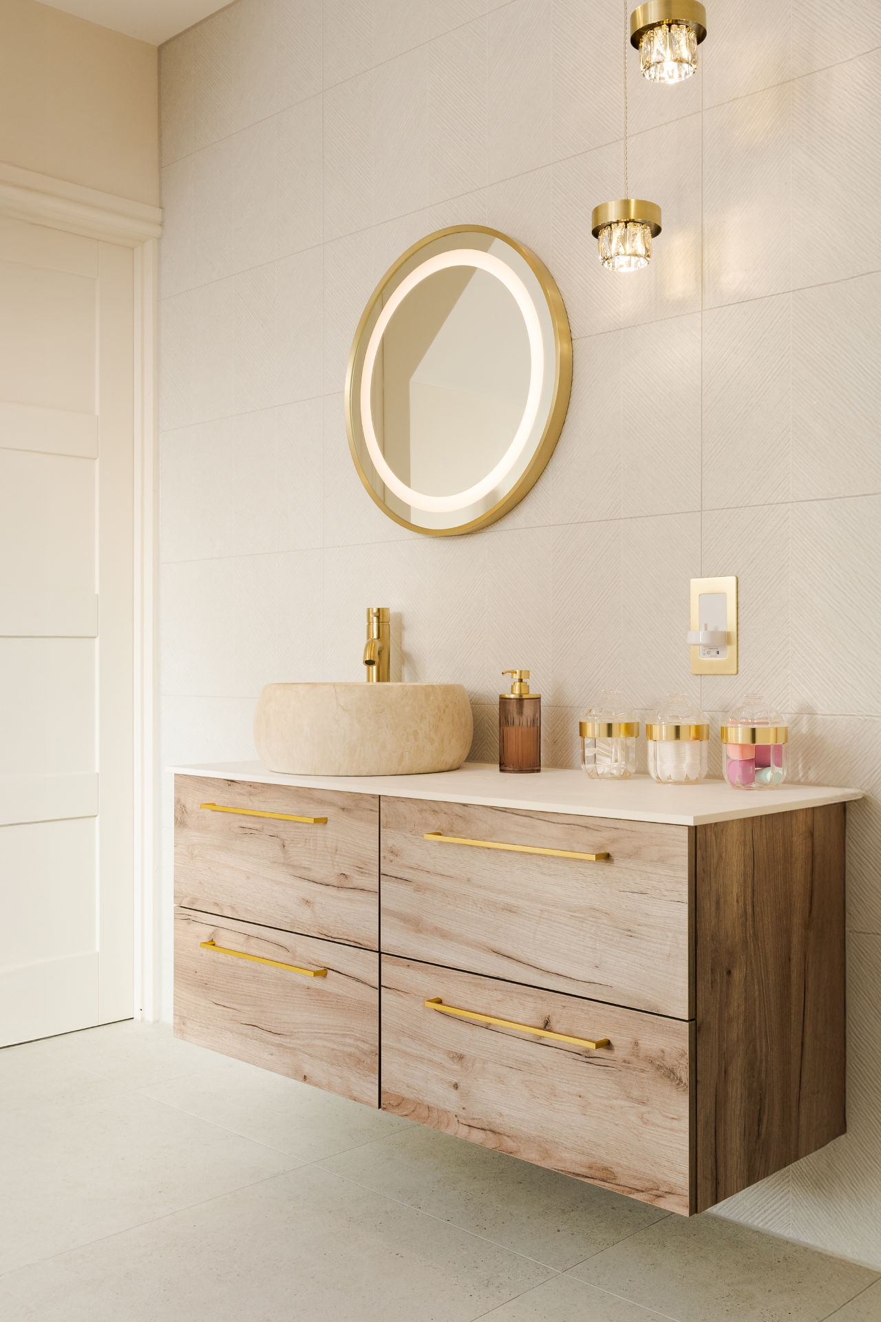 Cardiff shower room - image 05