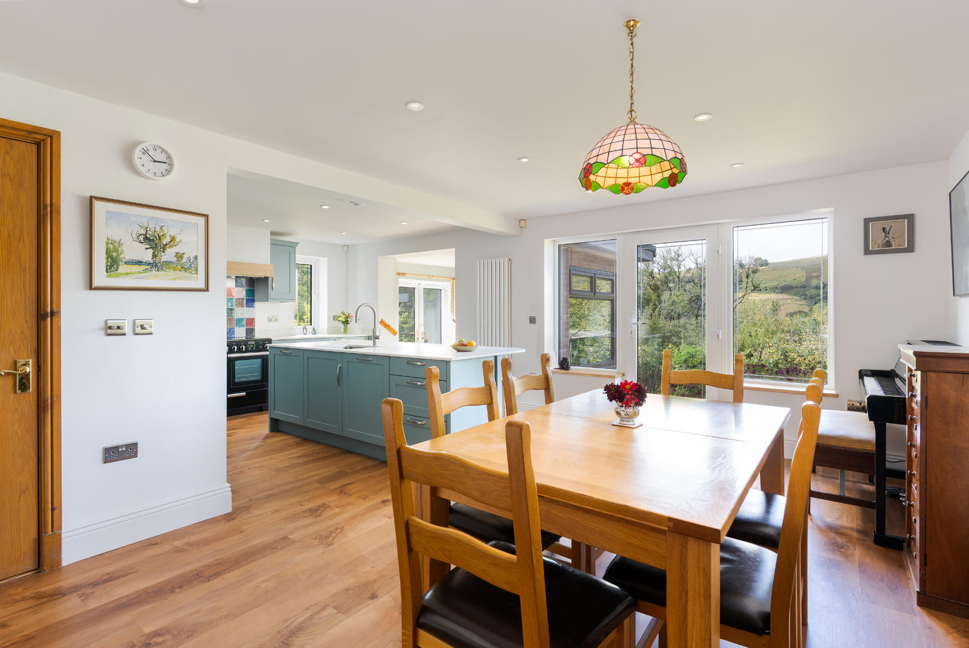 Stunning shaker kitchen Pentrych