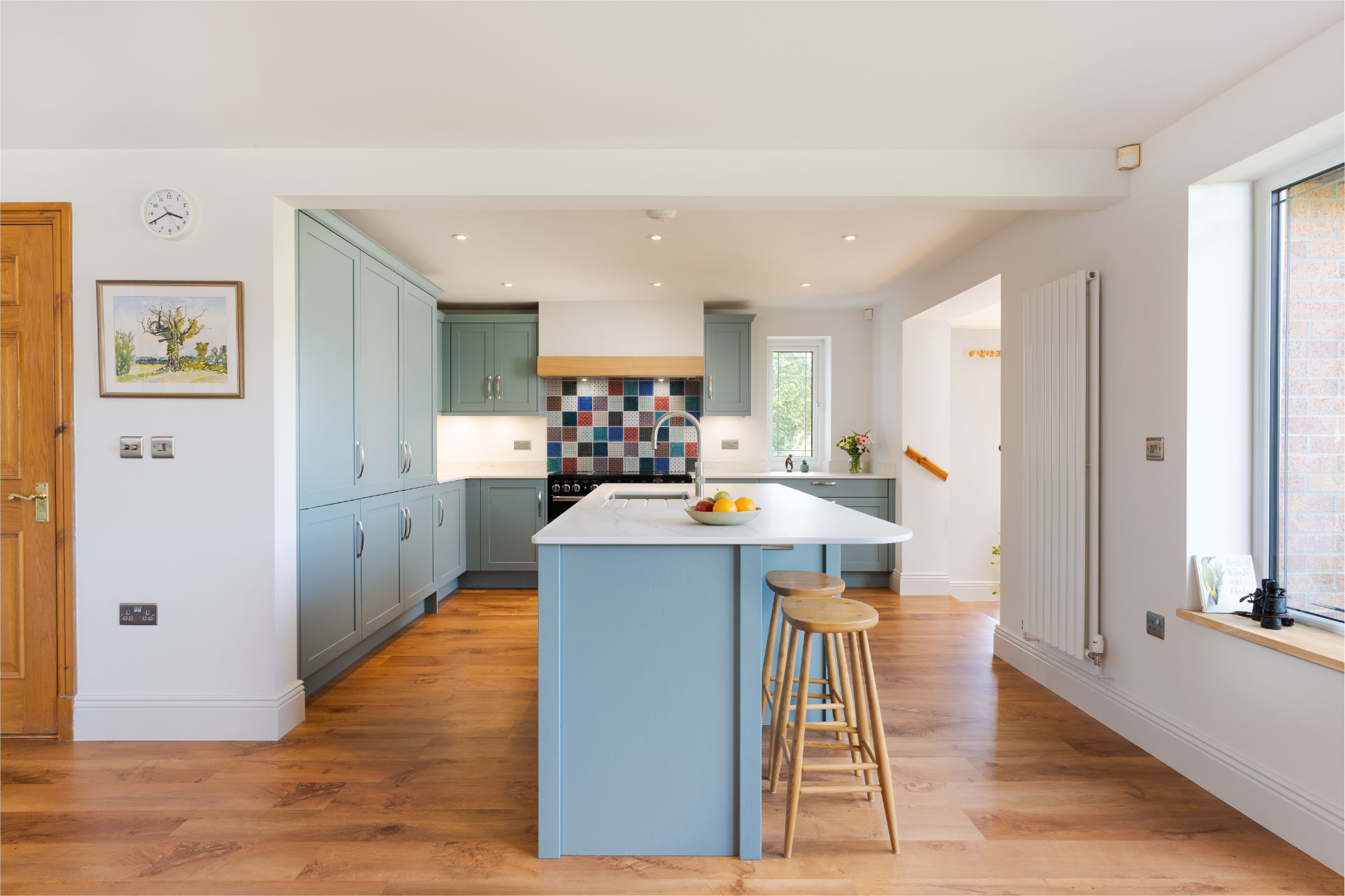 Stunning shaker kitchen Pentrych - image 03