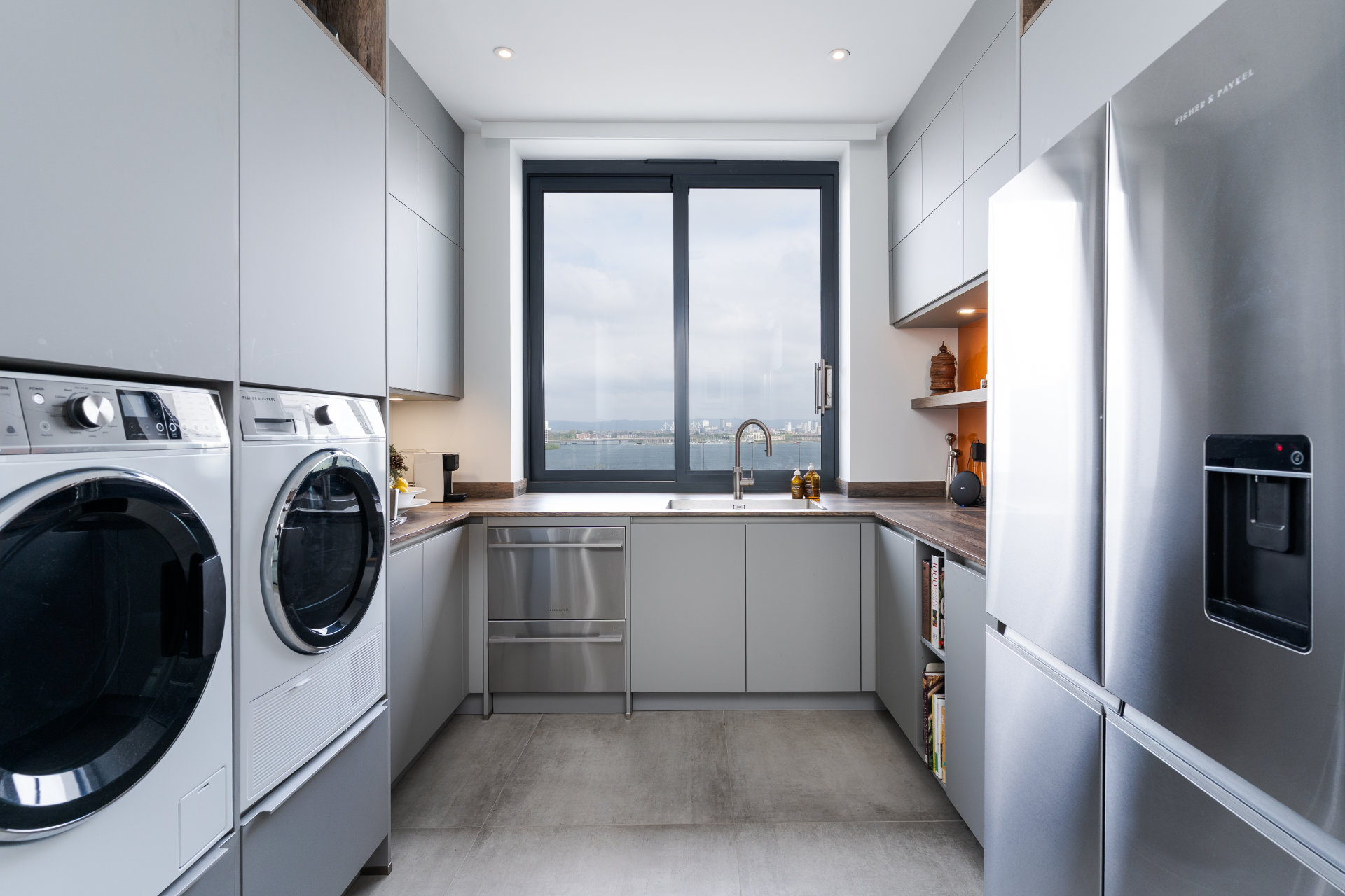 Pronorm kitchen with a view - image 05