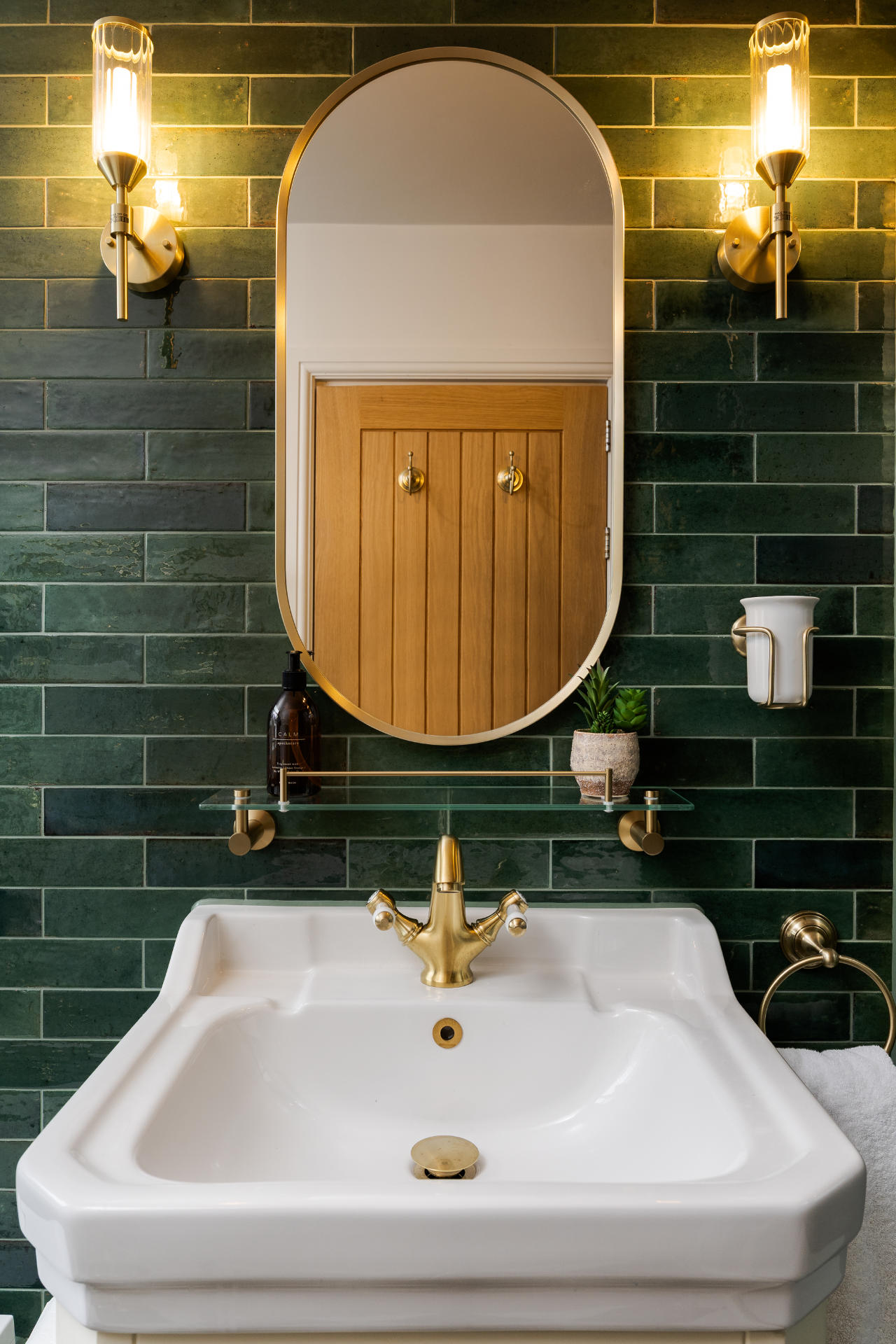 Traditional bathroom with bottle green tiles - image 03