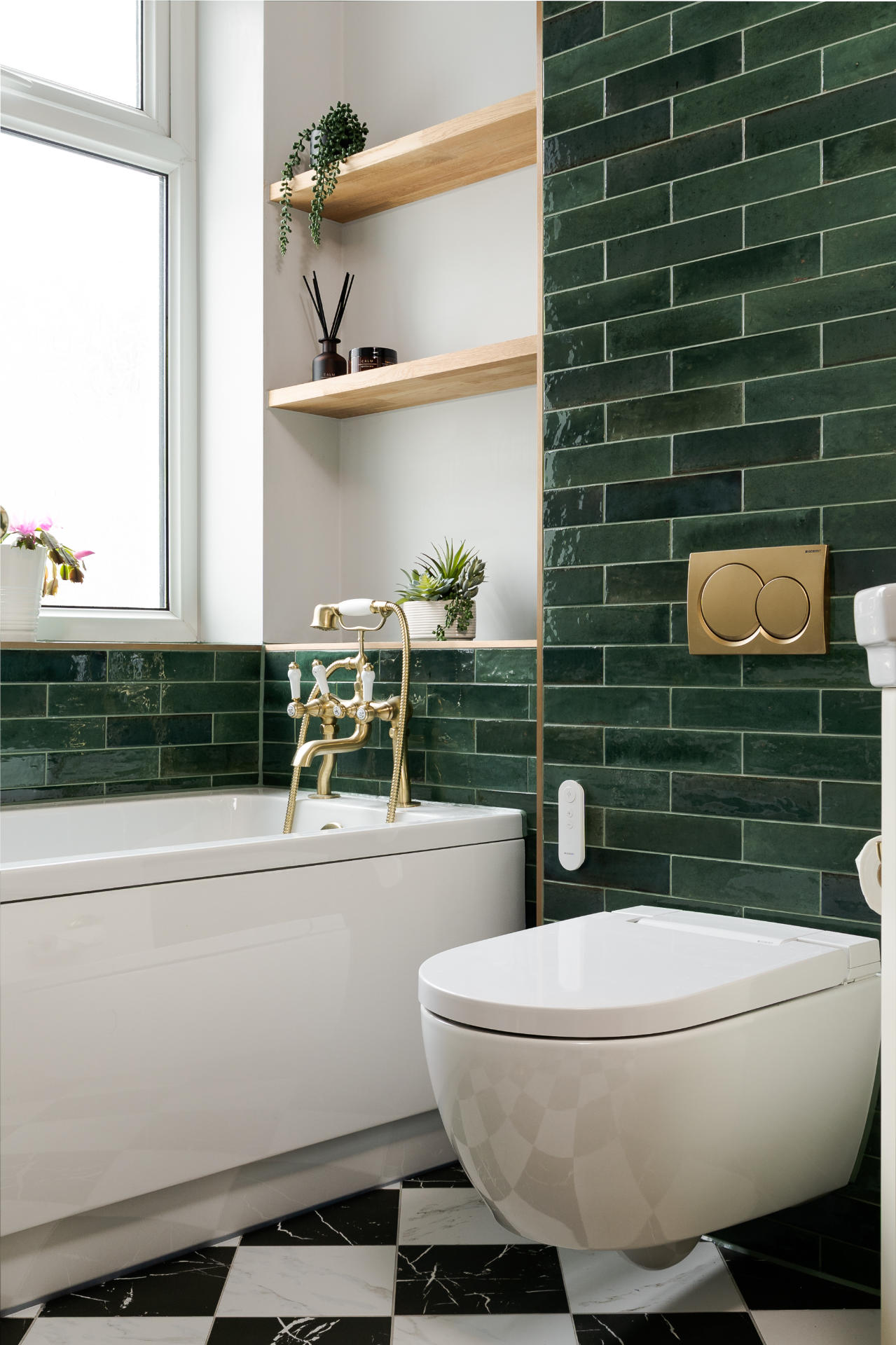 Traditional bathroom with bottle green tiles - image 05