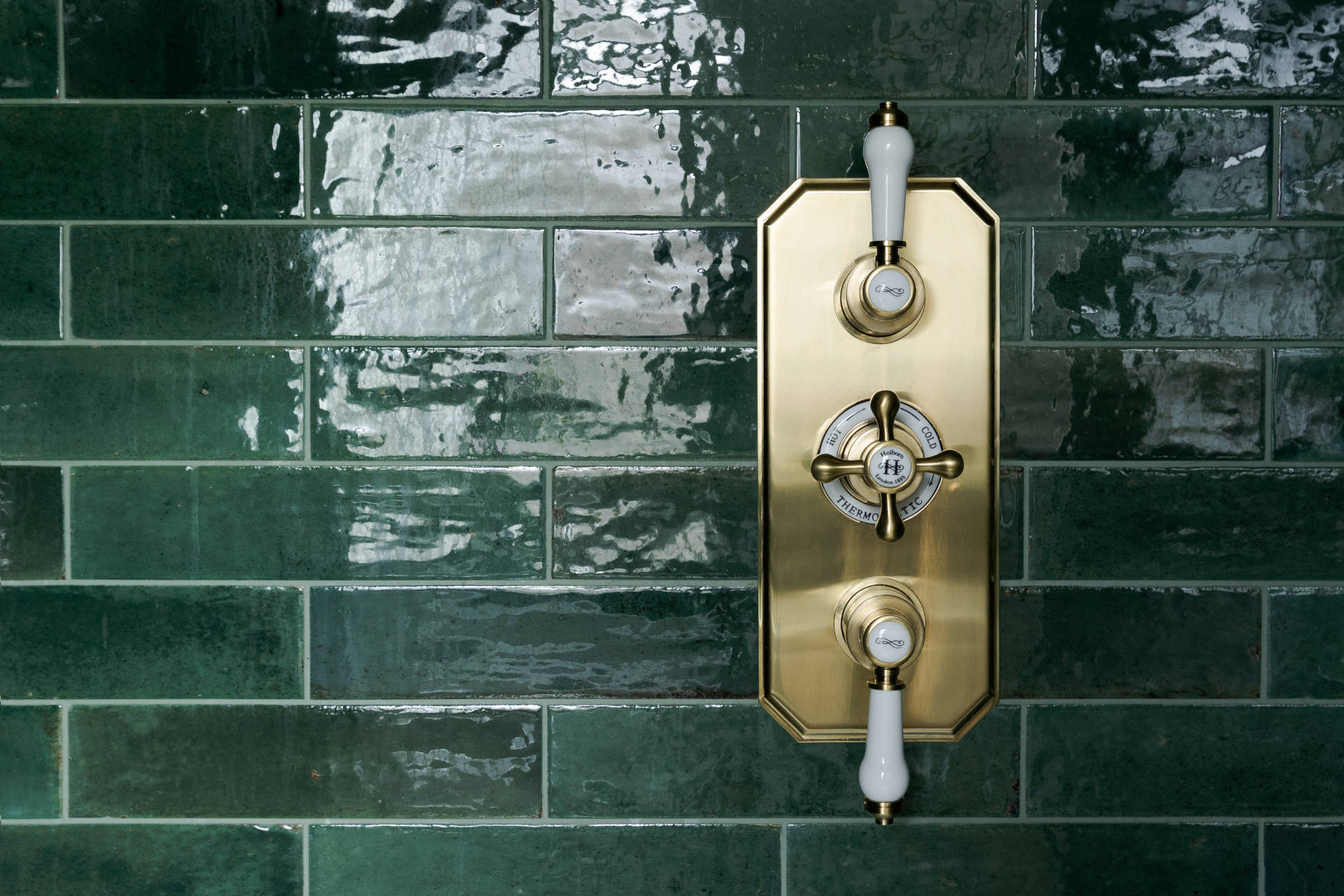 Traditional bathroom with bottle green tiles - image 05